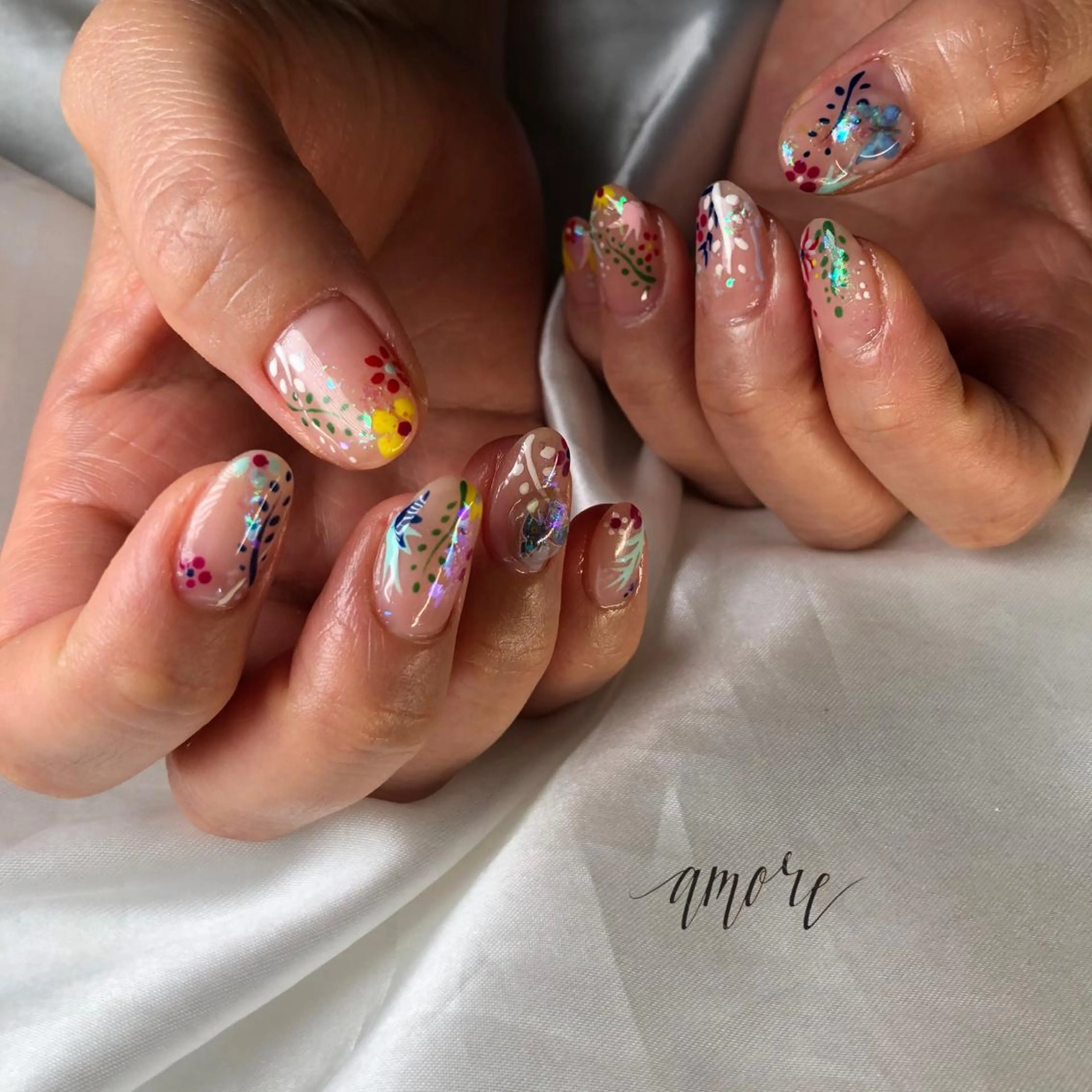 ネイル ジェルネイル 氷ネイル・うるうるネイル マグネットネイル ミラーネイル ニュアンスネイル You kyehwaのネイルデザイン