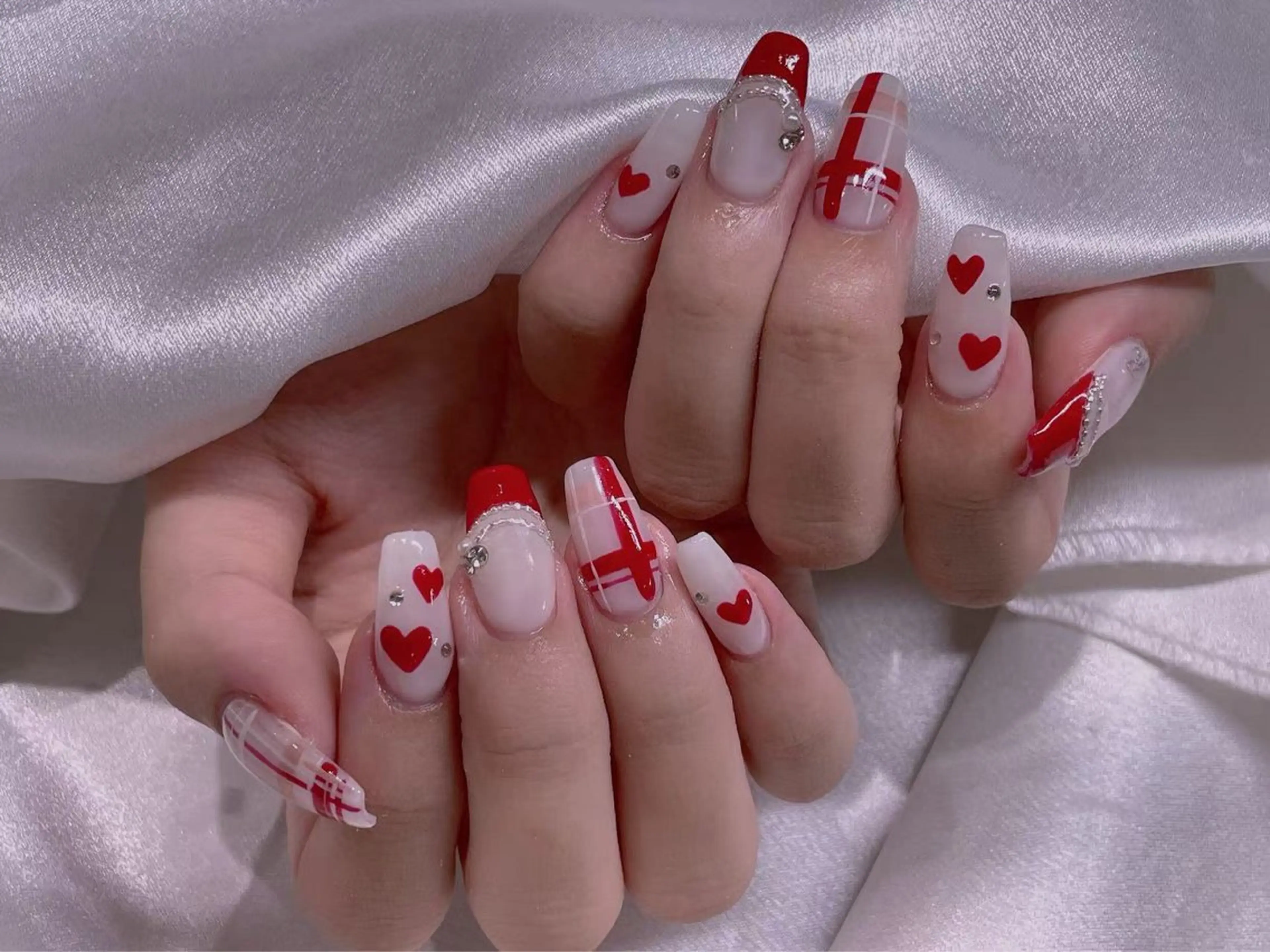 ネイル 長さ出し専門店 RIRIのネイルデザイン