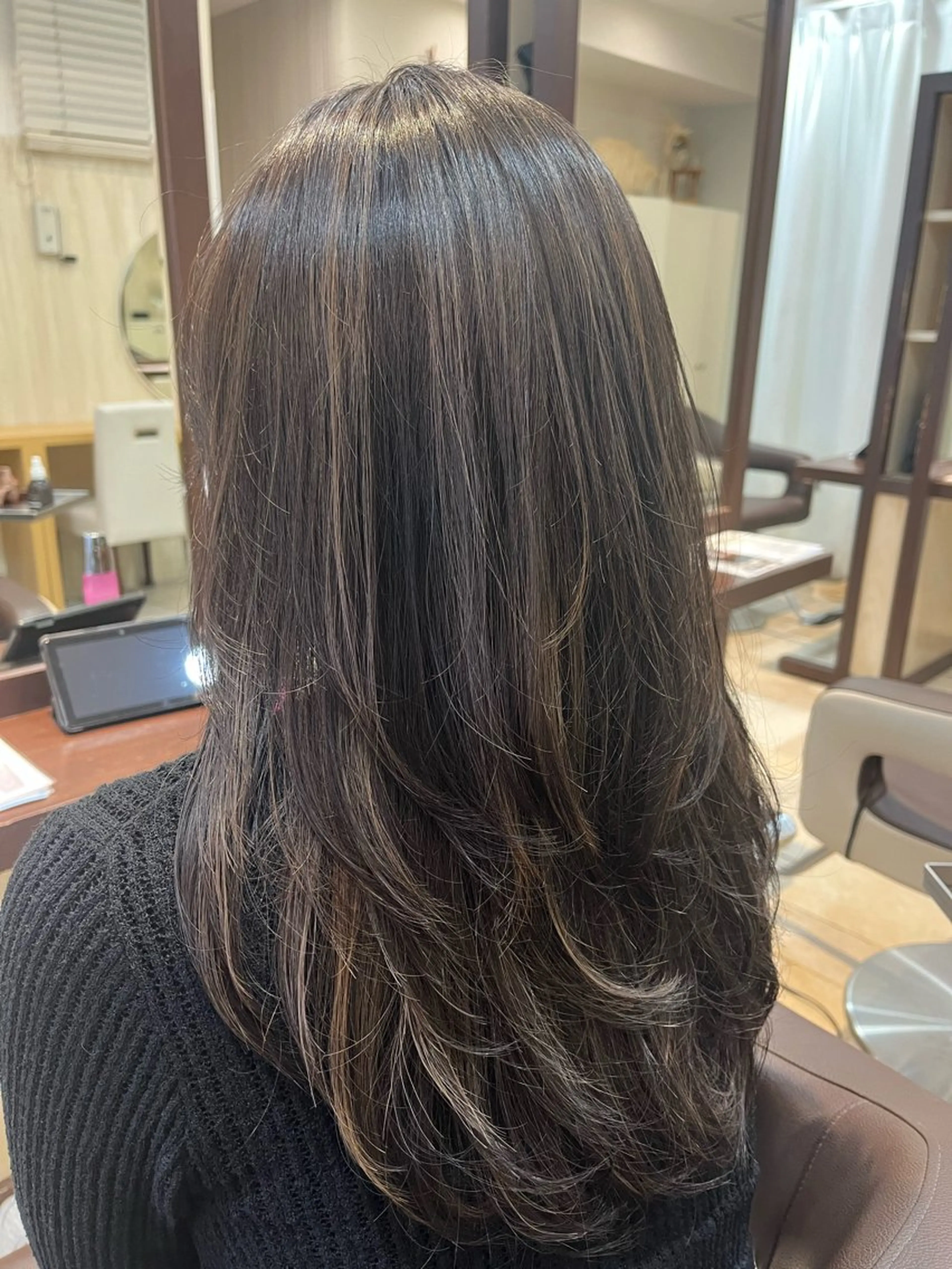 【白髪ぼかしの決定版✨】カット＋脱白髪染めハイライト 💎※土日祝＋1100の写真