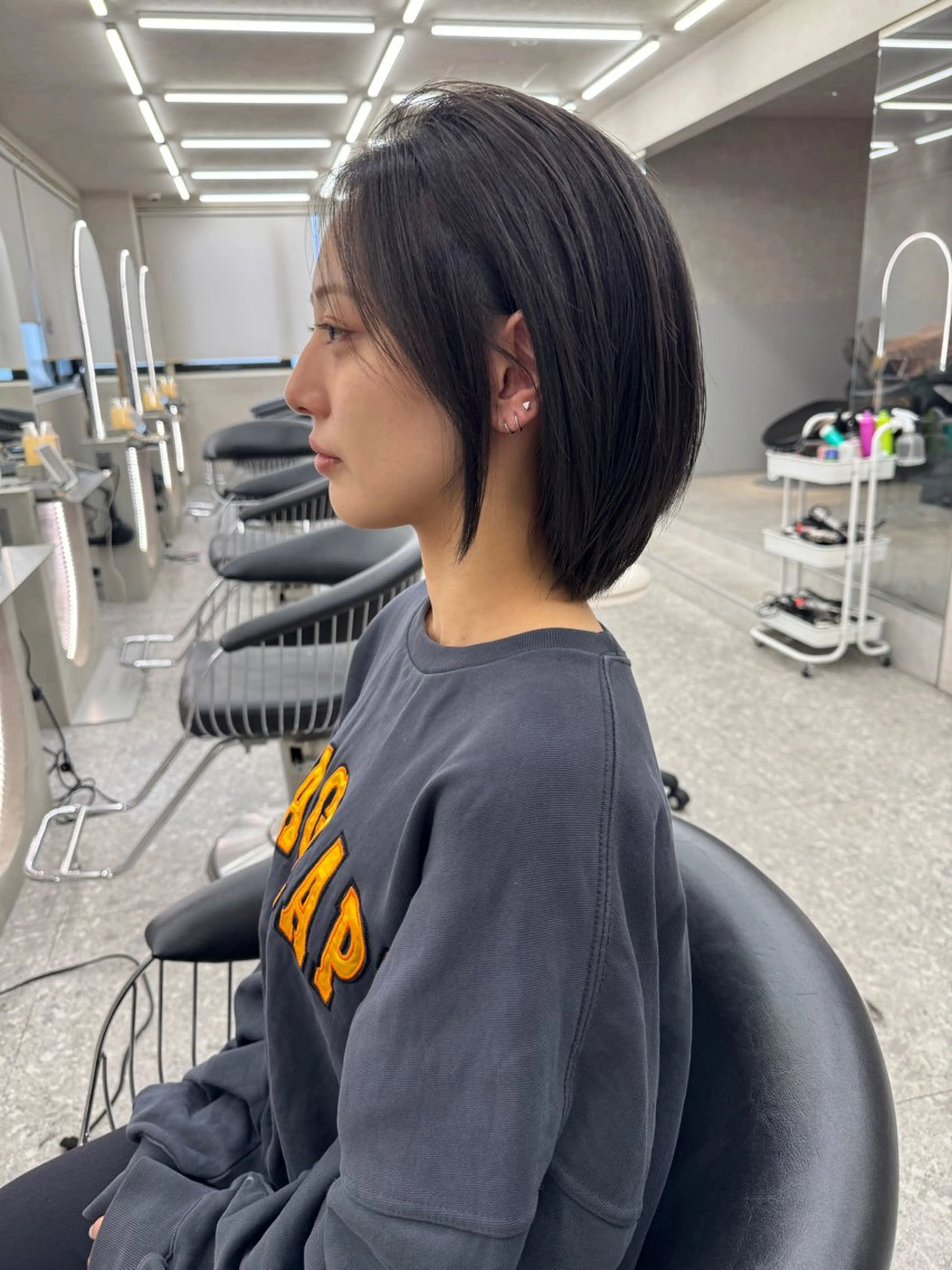 ミディアム レイヤーカット 縮毛矯正 顔周り🇰🇷ロンド レイヤー✨カジワラのヘアスタイル