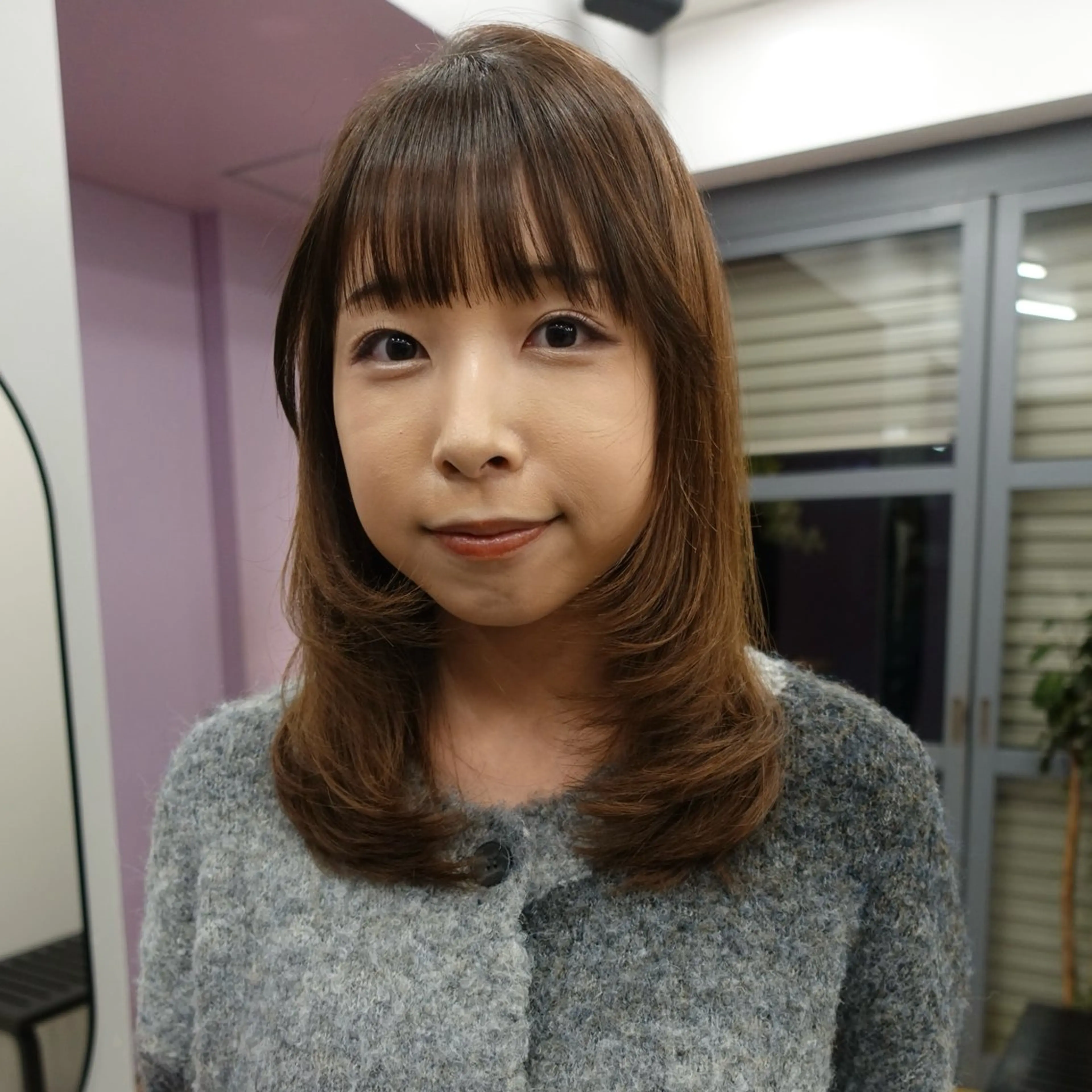 ミディアム レイヤーカット 広美◎ <hiromi>のヘアスタイル