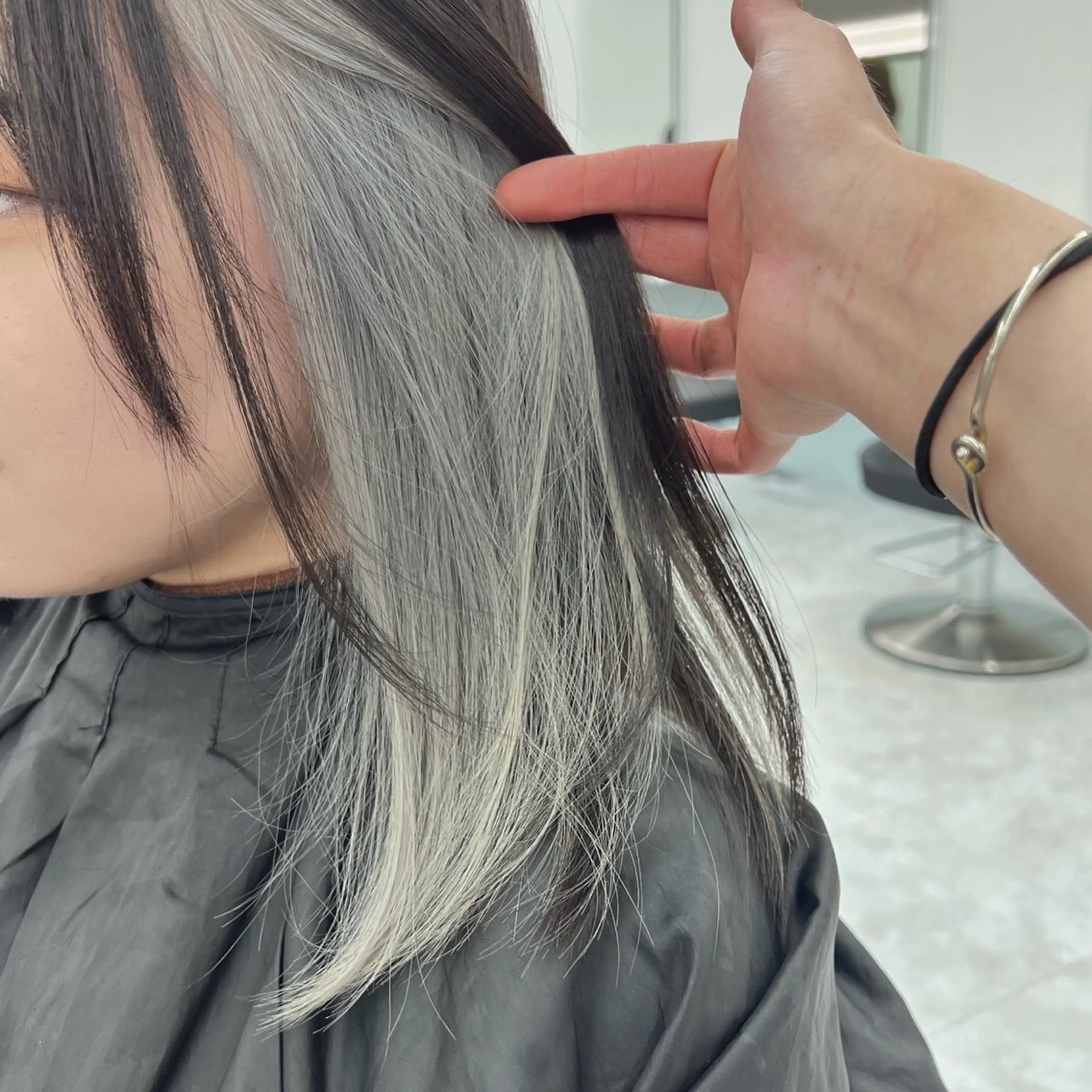 ミディアム カラー ヘアカラー トリートメント ヘッドスパ ヘアセット 韓国スタイル🇰🇷 トレンドレイヤー🪡のヘアスタイル