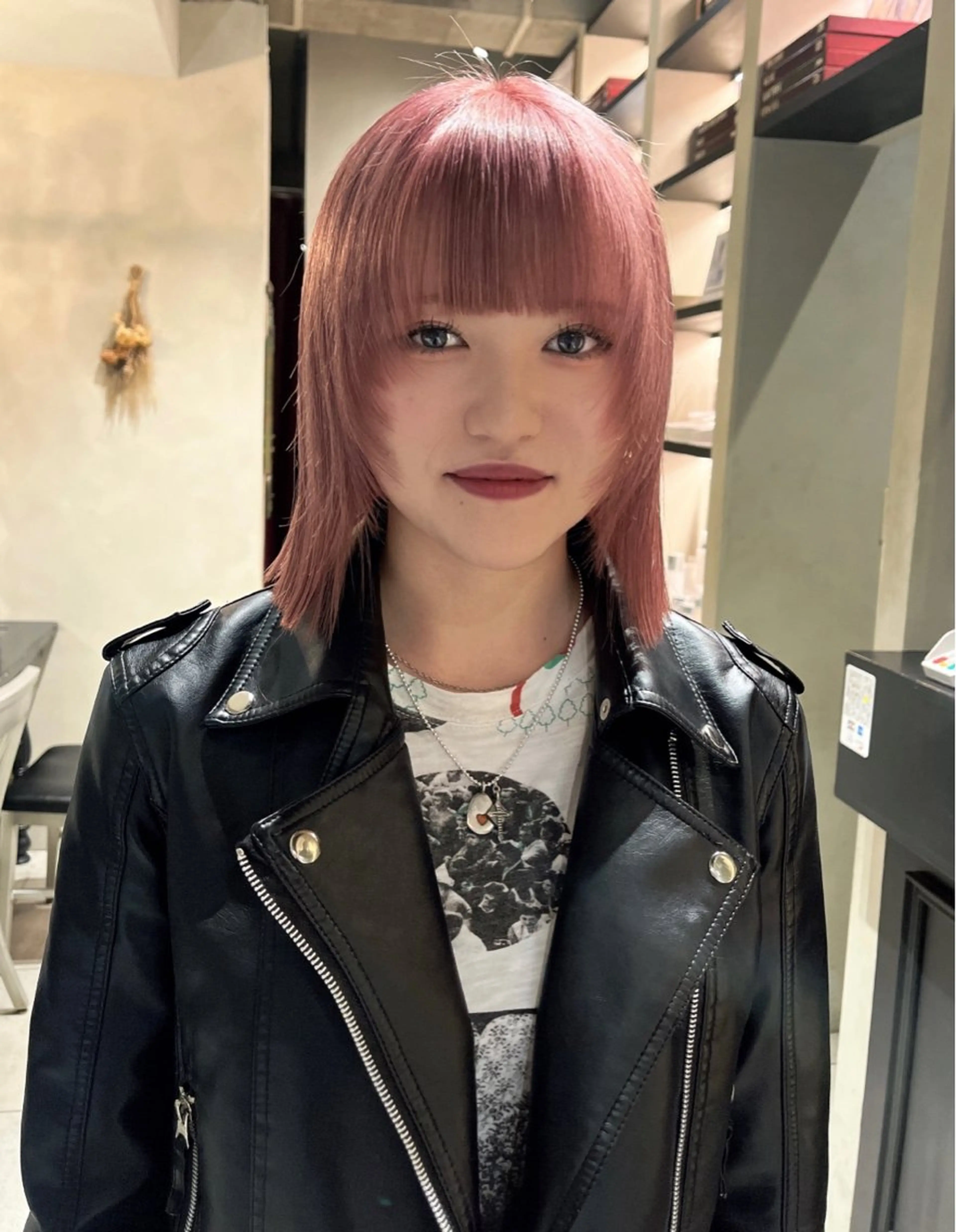 ミディアム カット ヘアカラー TaNa. 笑南(えみな)のヘアスタイル