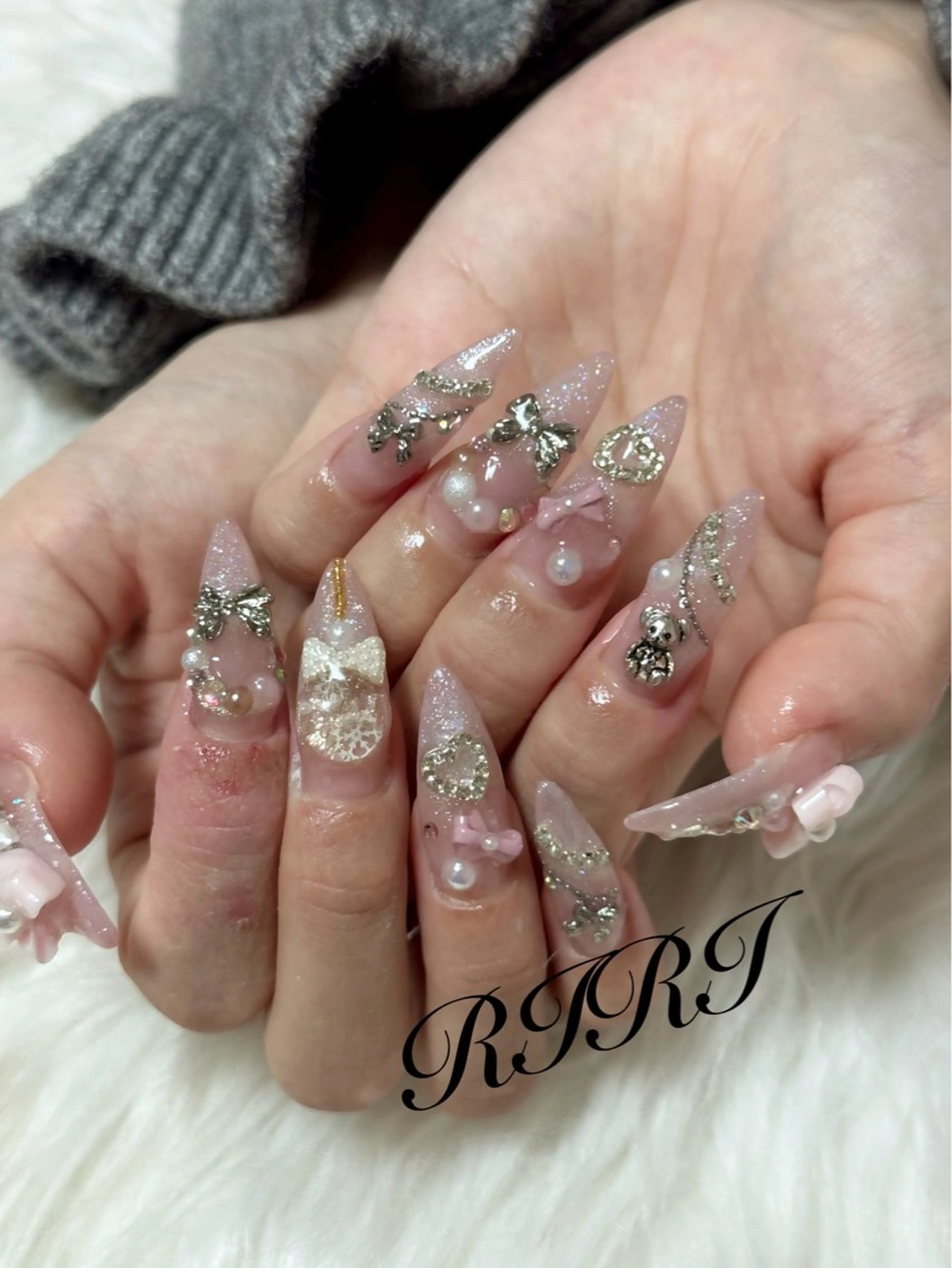 ネイル ジェルネイル ロングネイル ピンク スカルプネイル シンプルネイル ハンドネイル riri オーナーのネイルデザイン