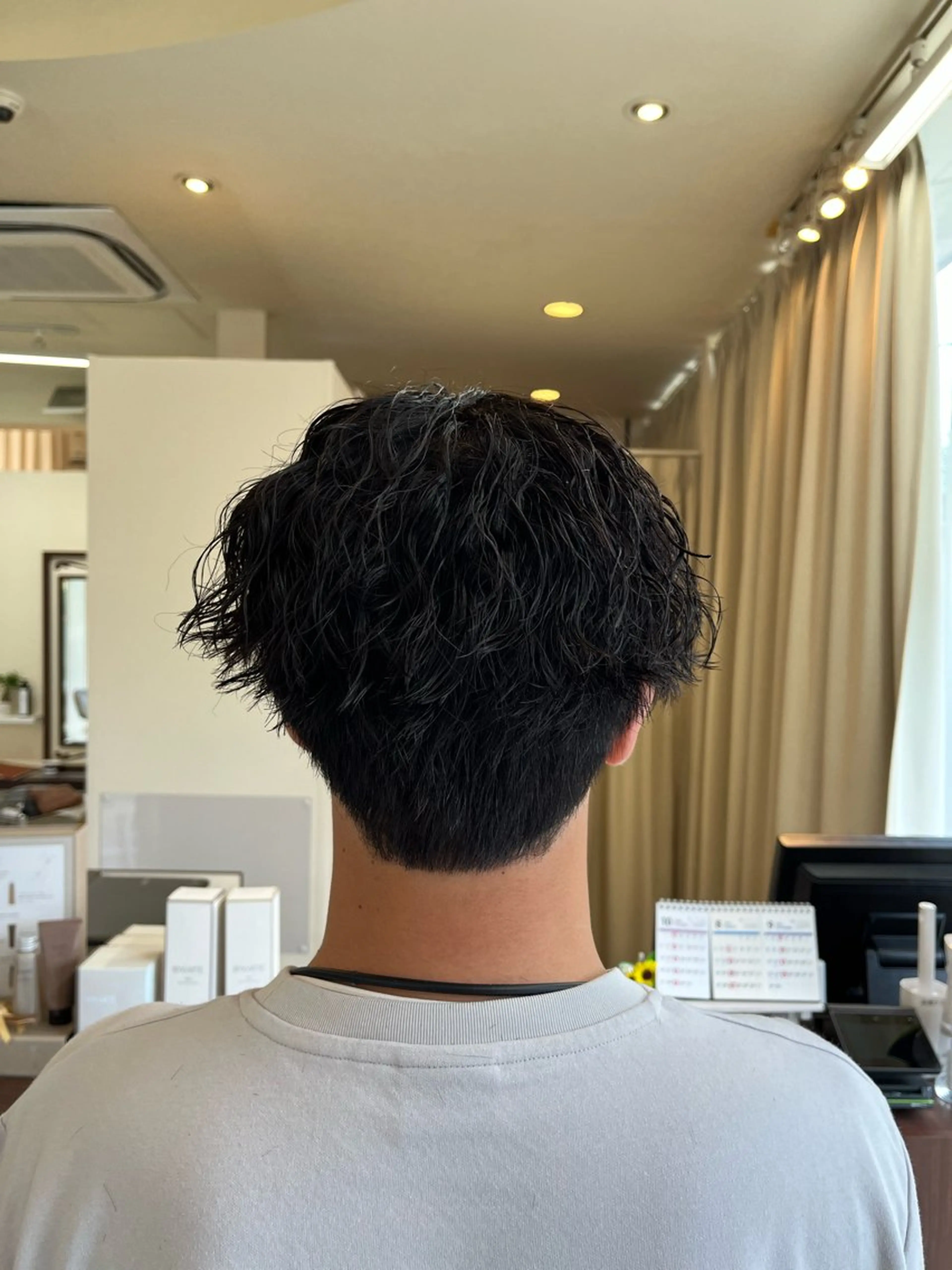 ショート パーマ メンズ センターパート メンズパーマ ツイストスパイラルパーマ スパイラルパーマ 🧊メンズ特化🧊 高木航希のヘアスタイル