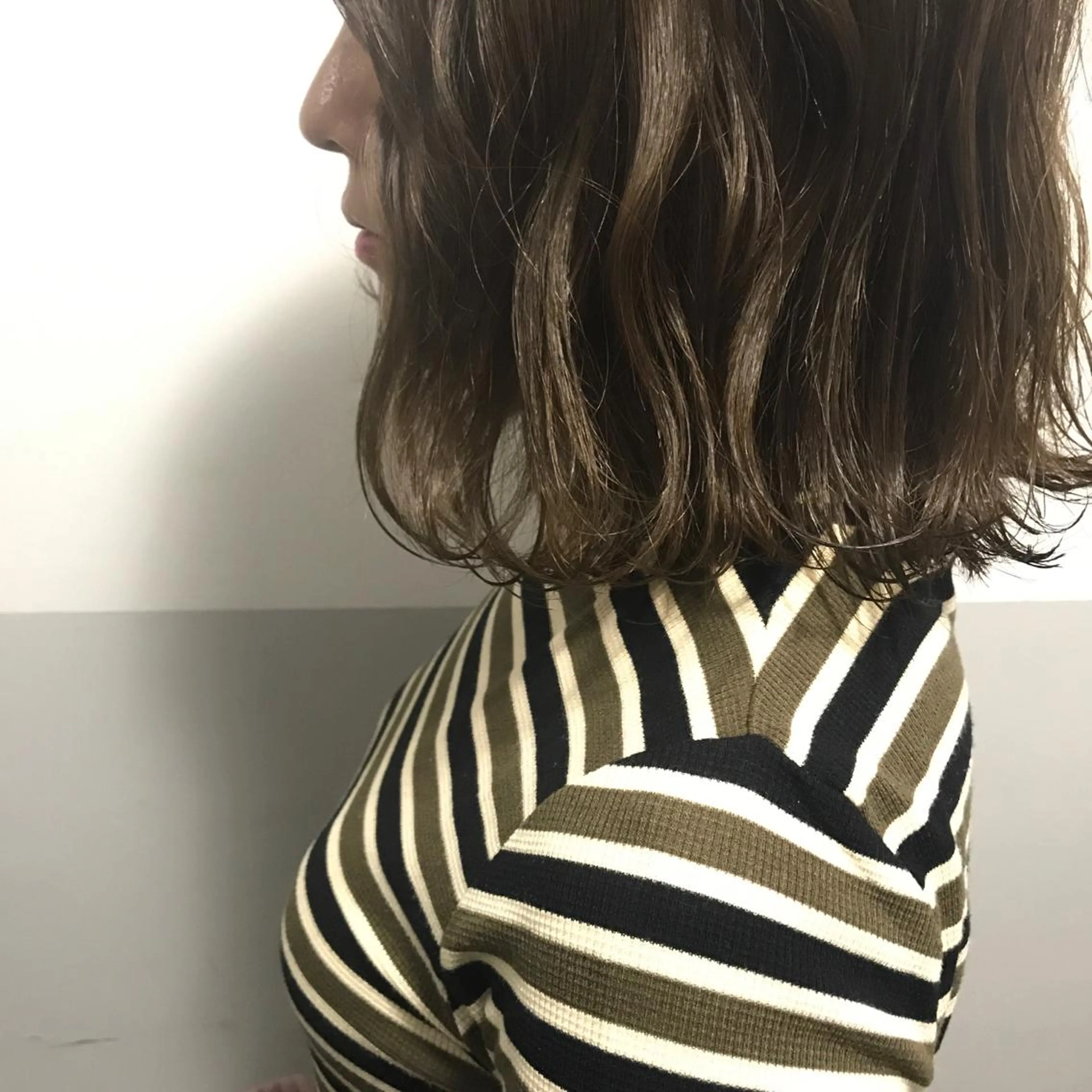 ミディアム カラー Yuki☺︎パーマ レイヤーカットのヘアスタイル