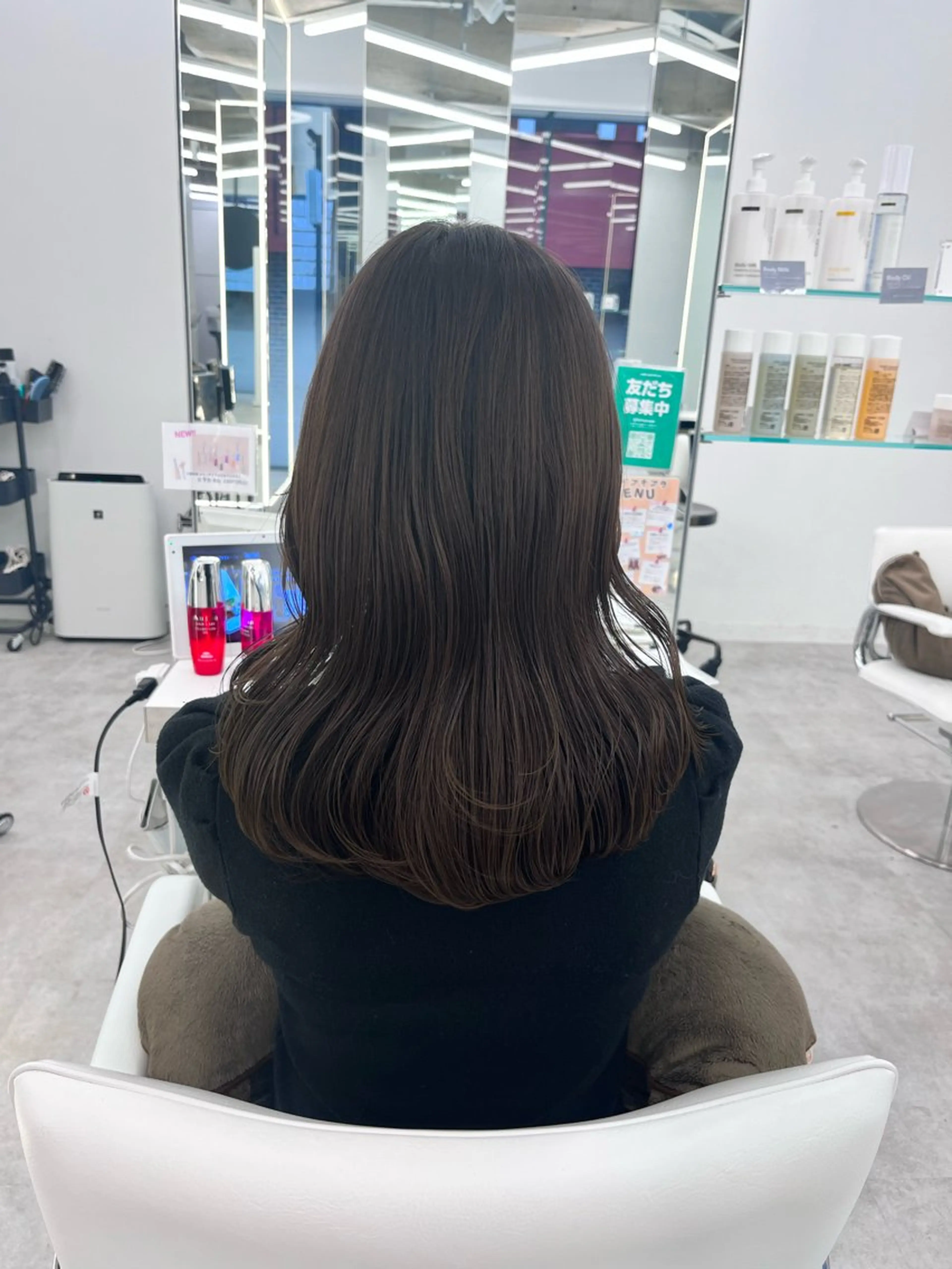 セミロング カラー レイヤーカット×艶髪 /Ayanaのヘアスタイル