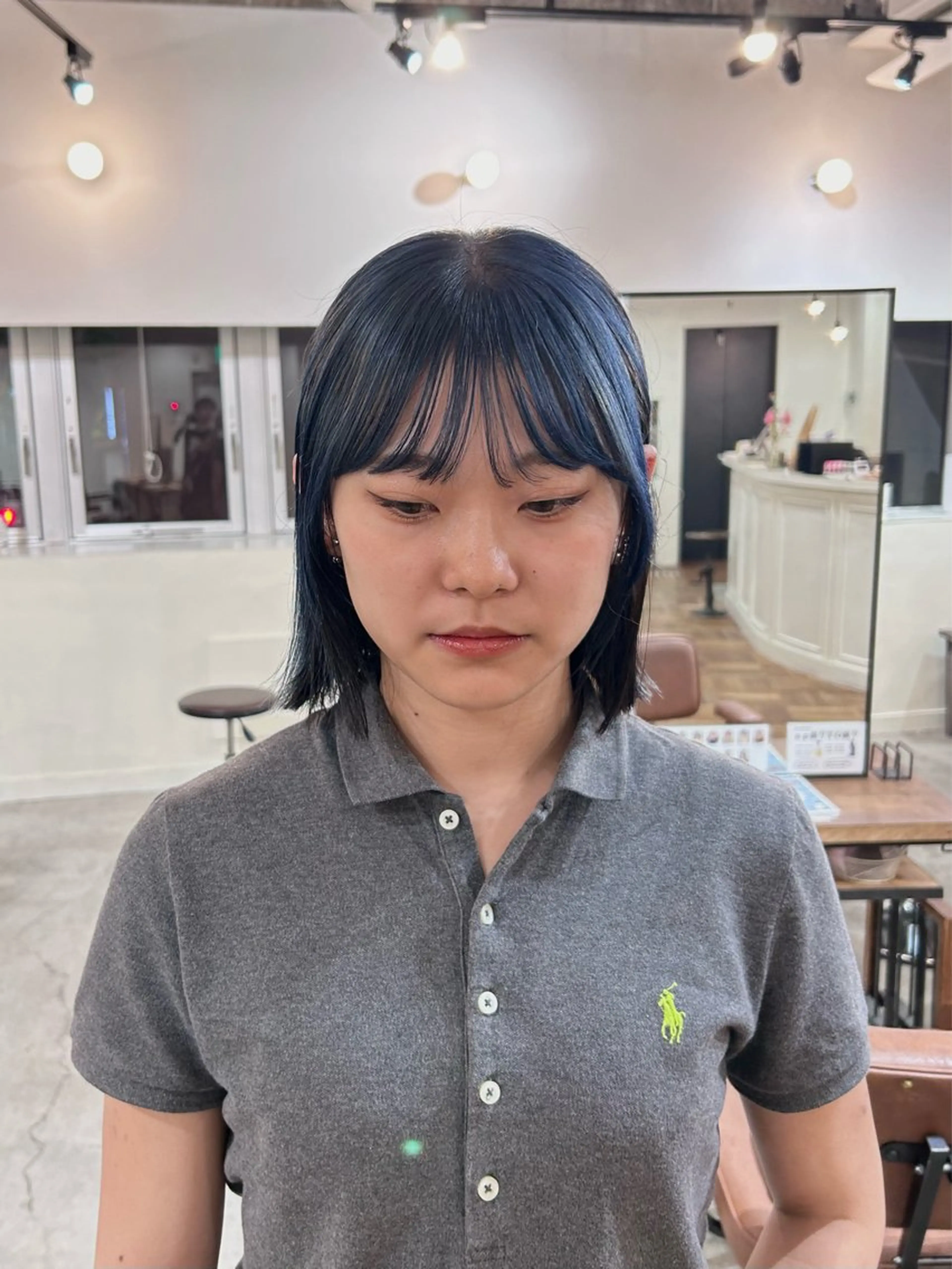 ミディアム みうら ありさのヘアスタイル