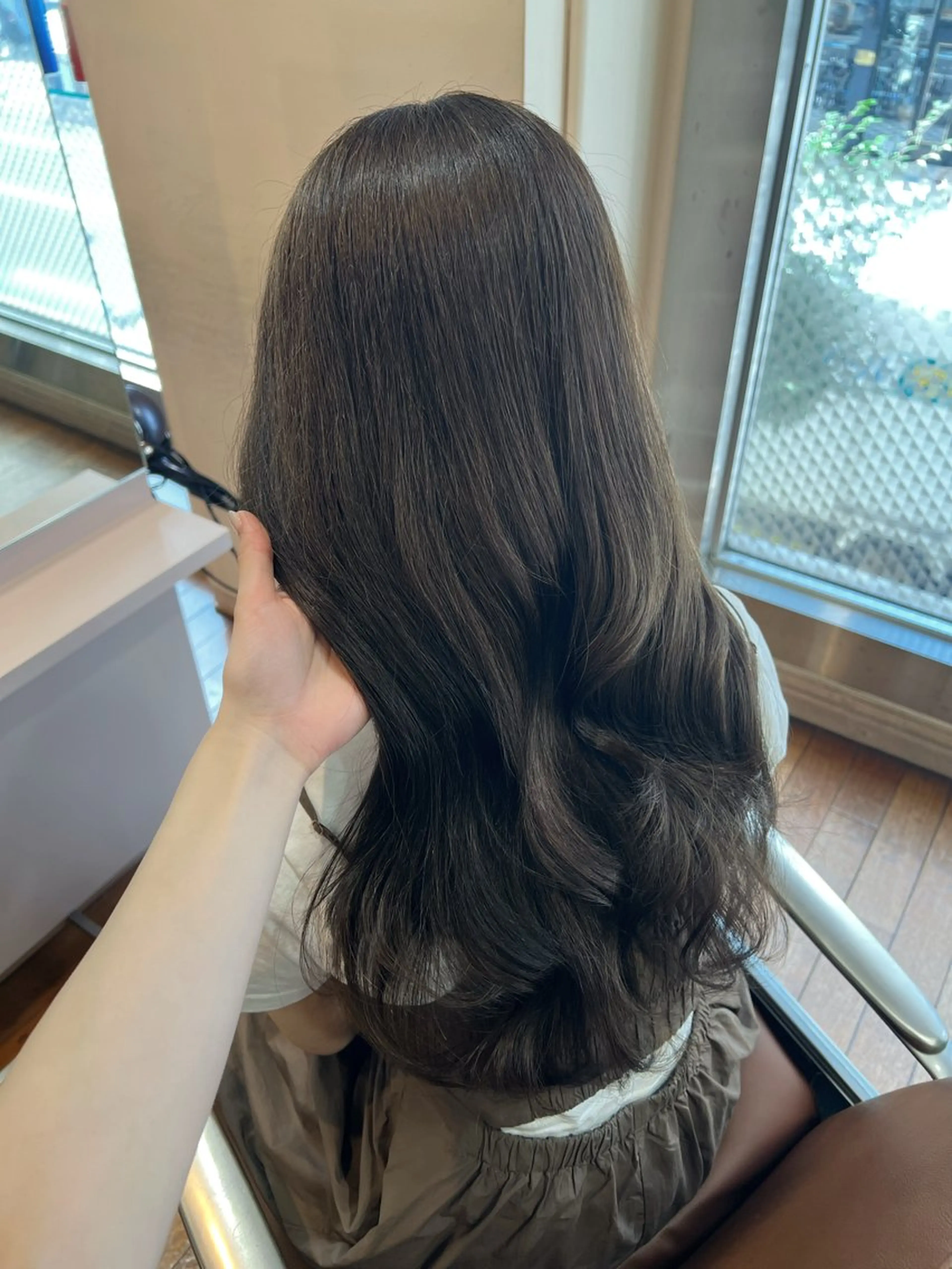 ロング 'AXIS 栄 Konomiのヘアスタイル