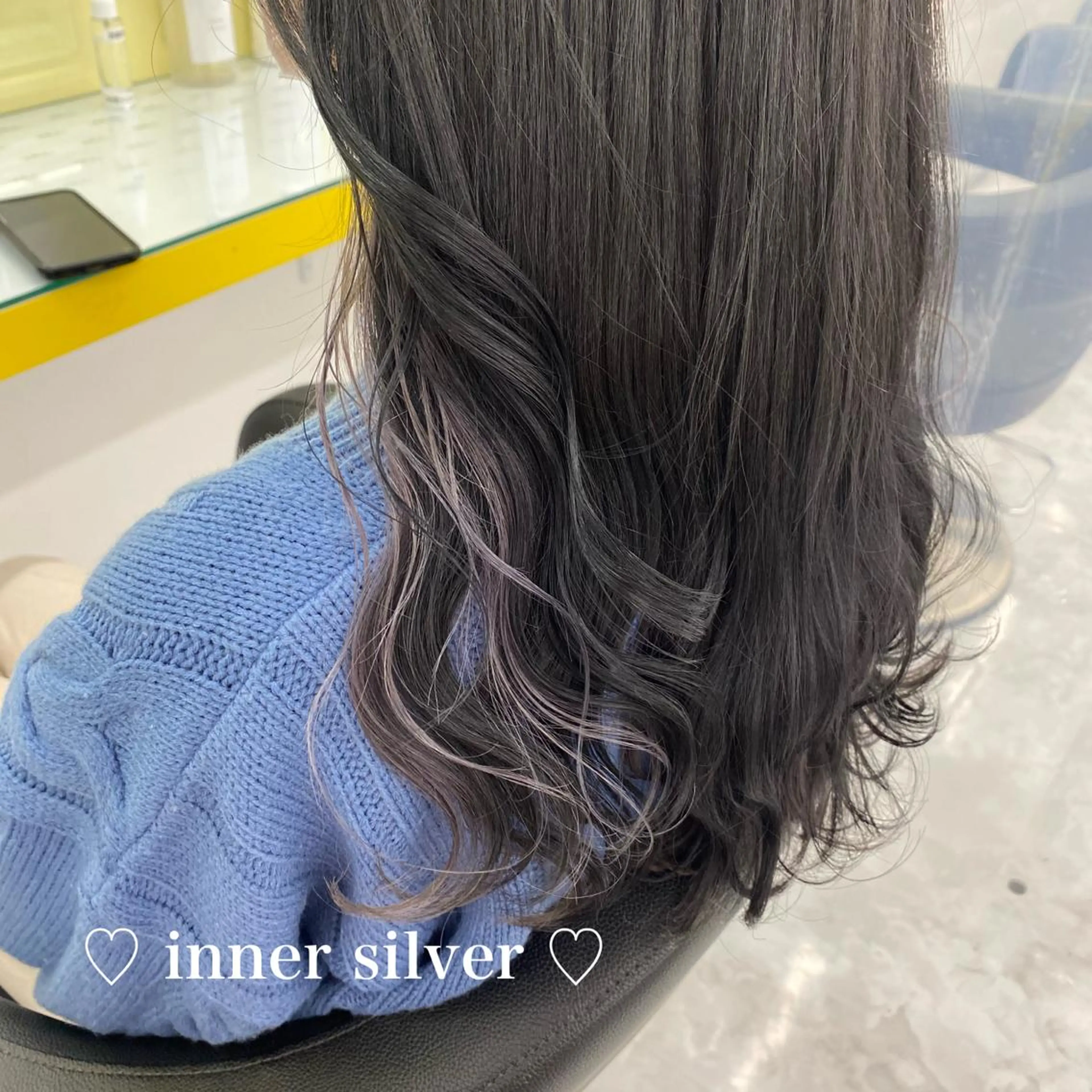 ロング カラー パーマ ヘアアレンジ メンズ ネイル マツエク・マツパ メンズインナーカラー イヤリングカラー インナーカラー シルバー シルバー 🐩推し活🐩 FUTABA🍒のヘアスタイル