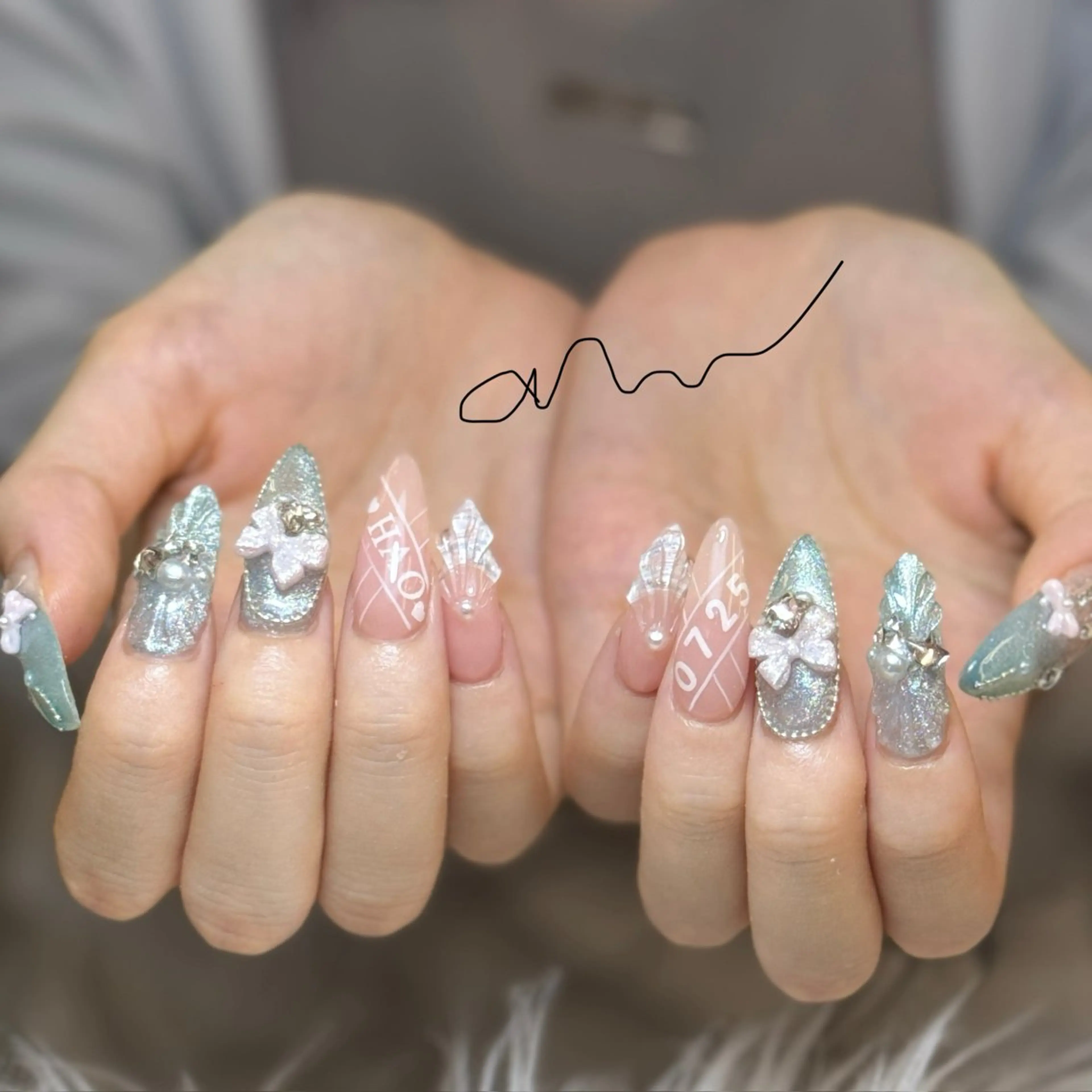 ネイル アートネイル オーロラネイル チークネイル 長さ出し フットネイル ハンドネイル Anh 高田馬場のネイルデザイン