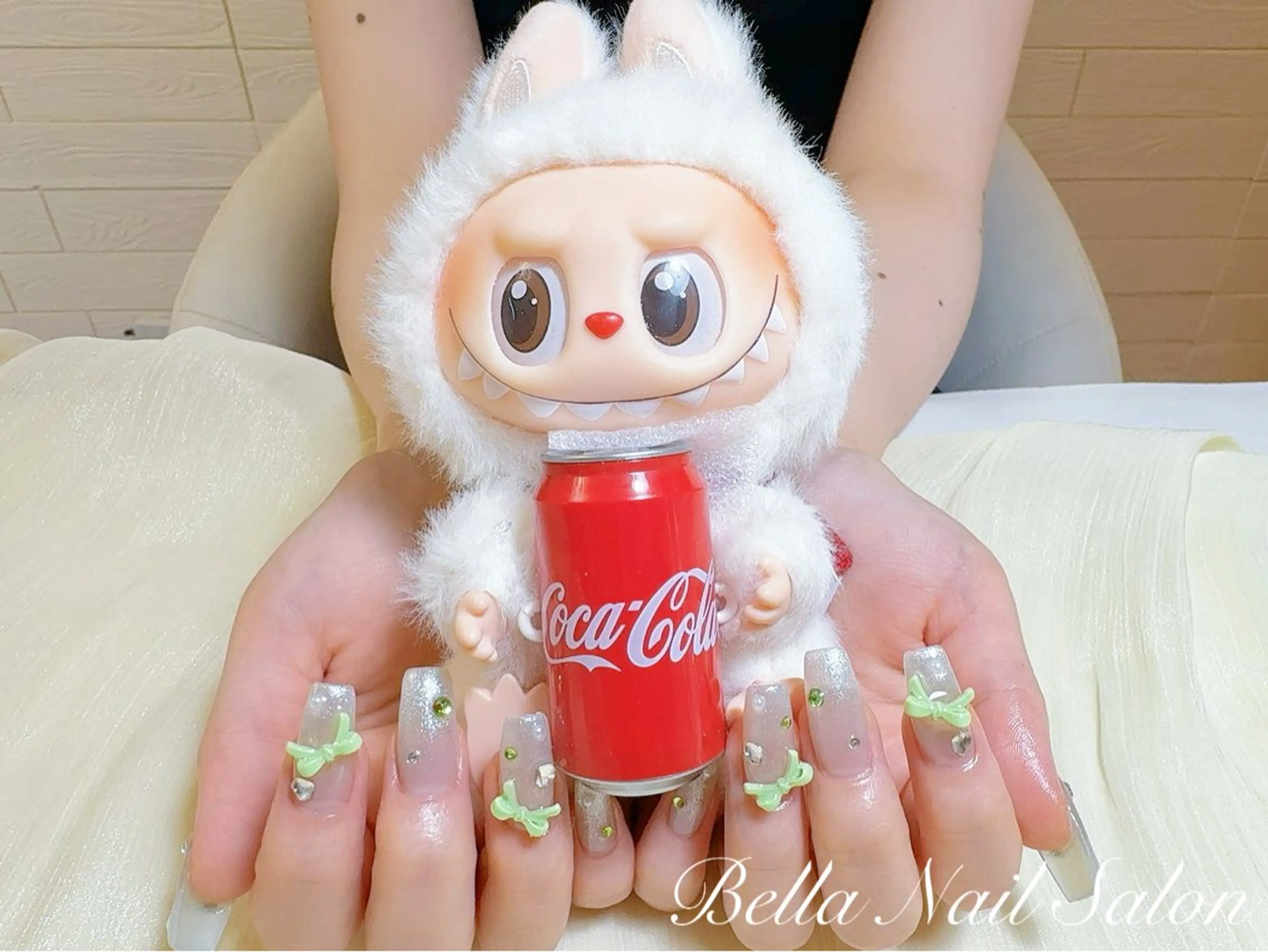 ネイル ハンドネイル Bella Nail Salonパラジェルのネイルデザイン