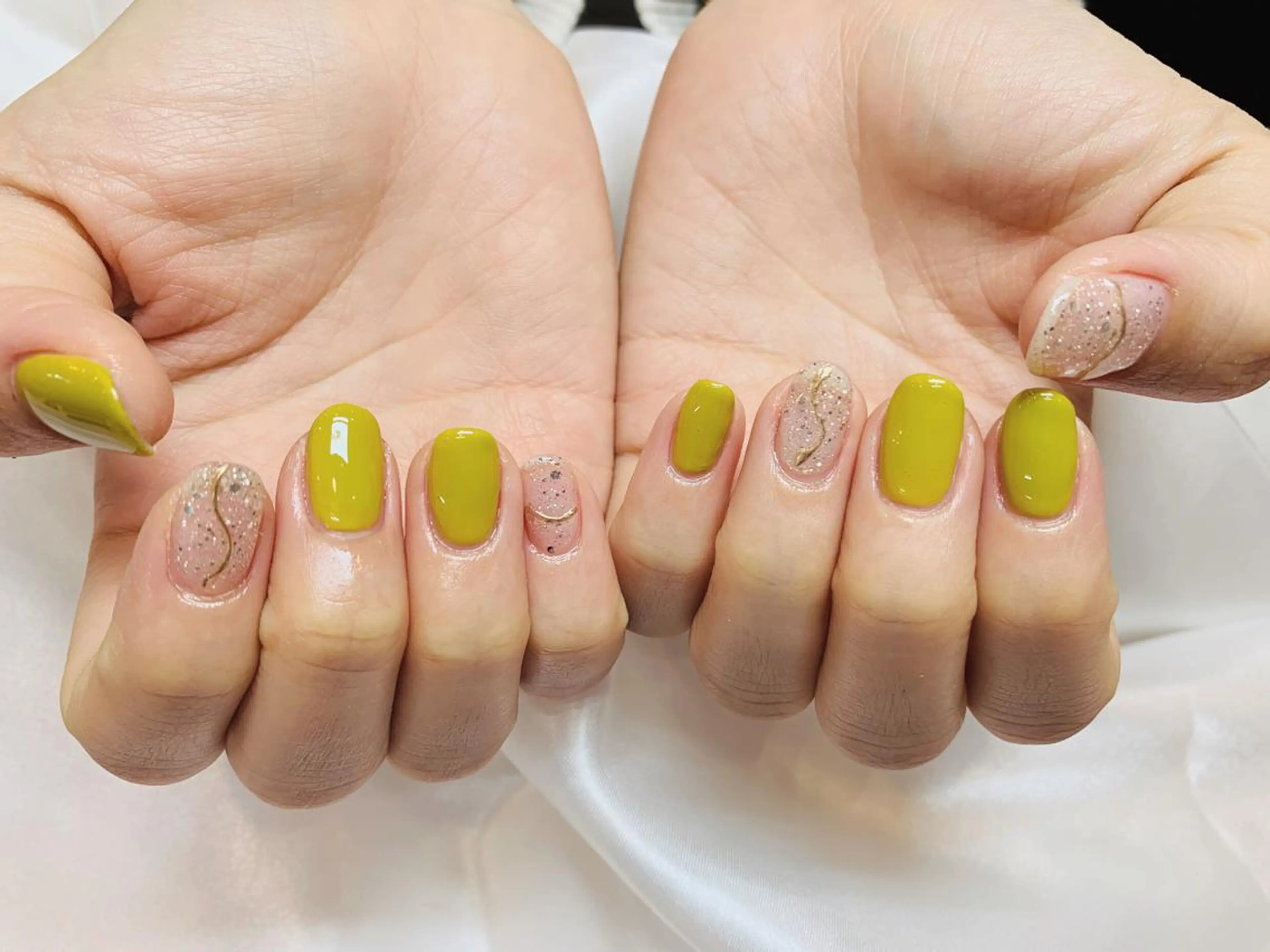 ネイル Ui_Amor (パラジェル)のネイルデザイン