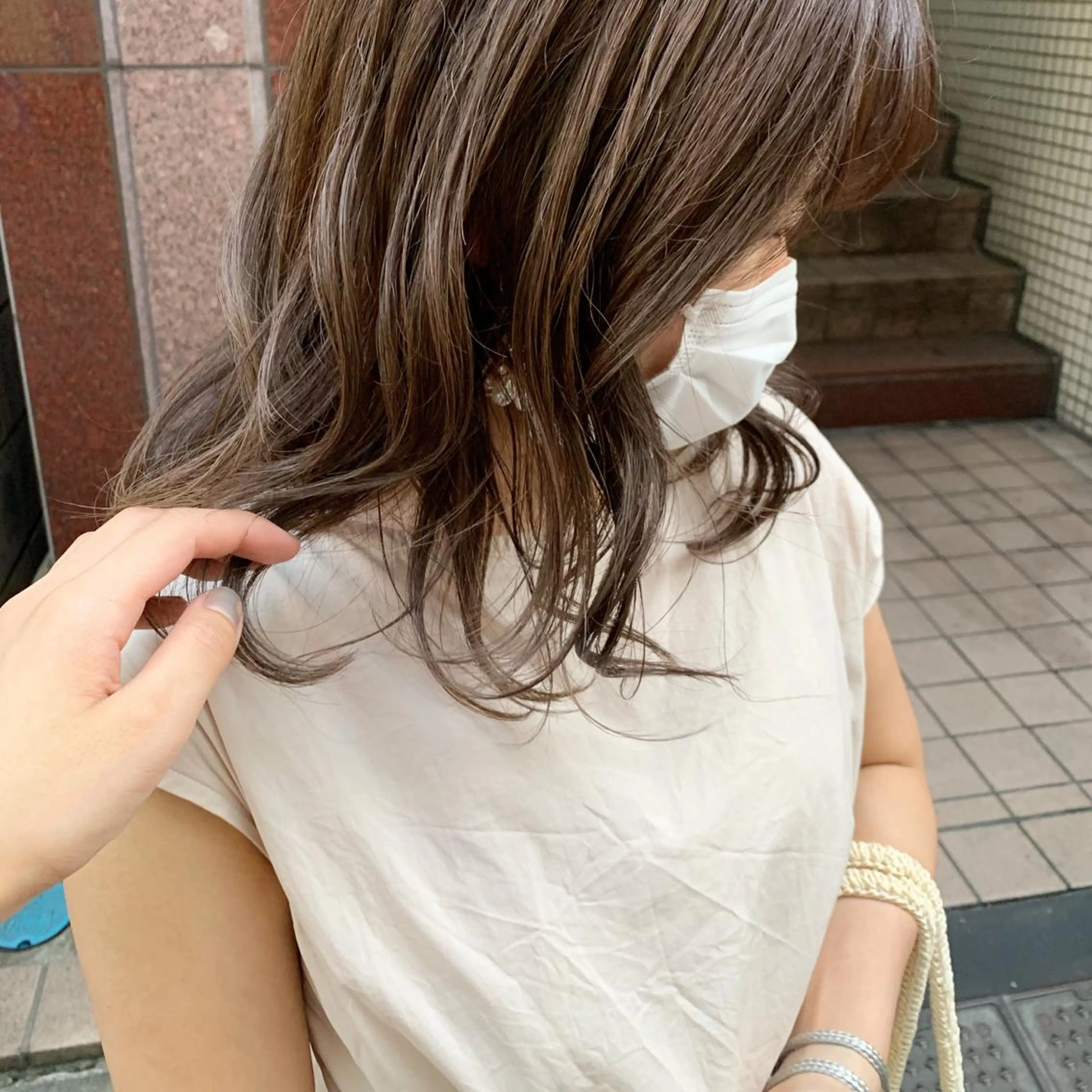 セミロング カラー ヘアアレンジ グレージュ 🫧透明感カラー/ ボブ/小笠原汐海🪽のヘアスタイル