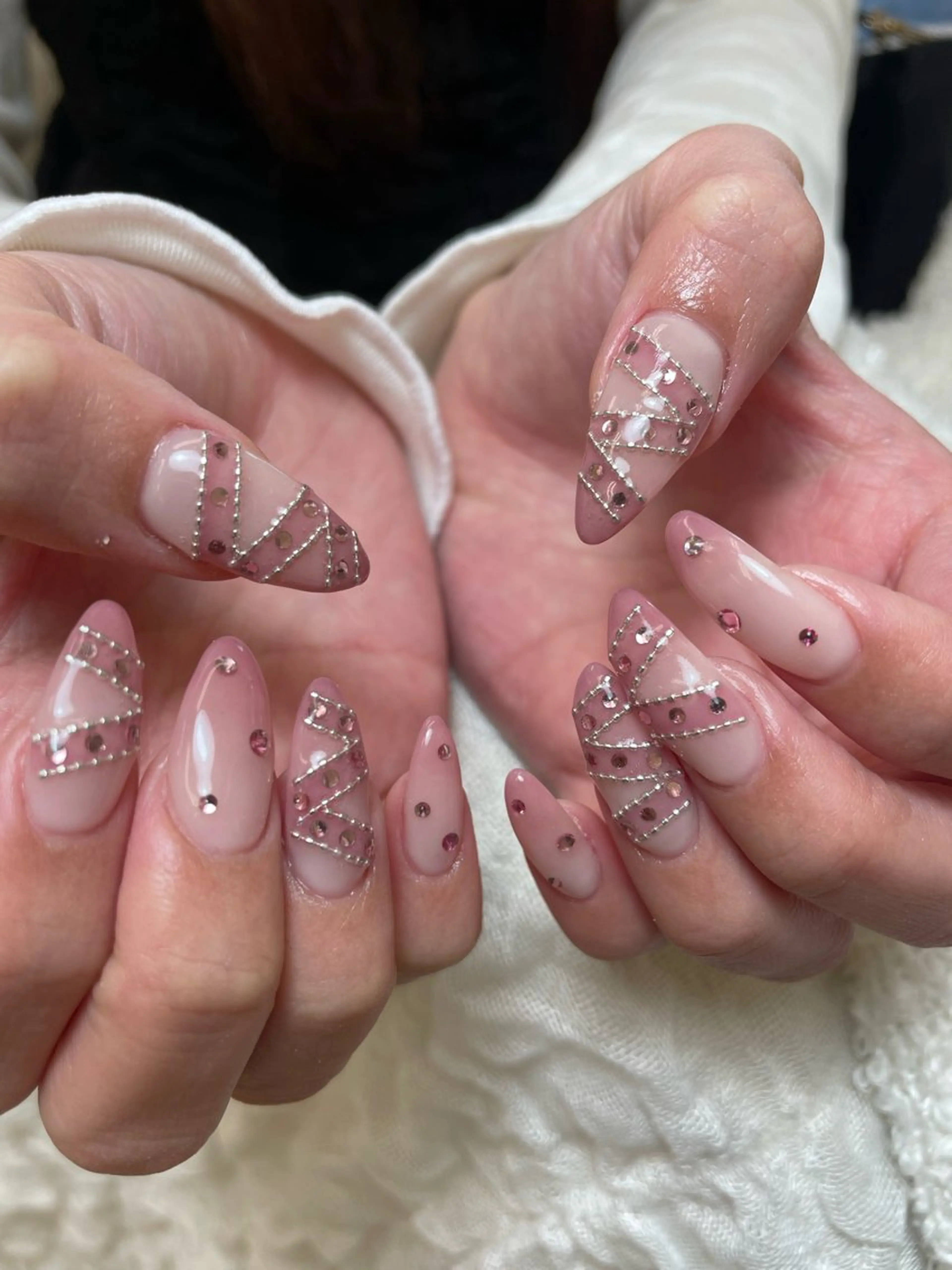 ネイル ハンドネイル Hisaka Mikiのネイルデザイン
