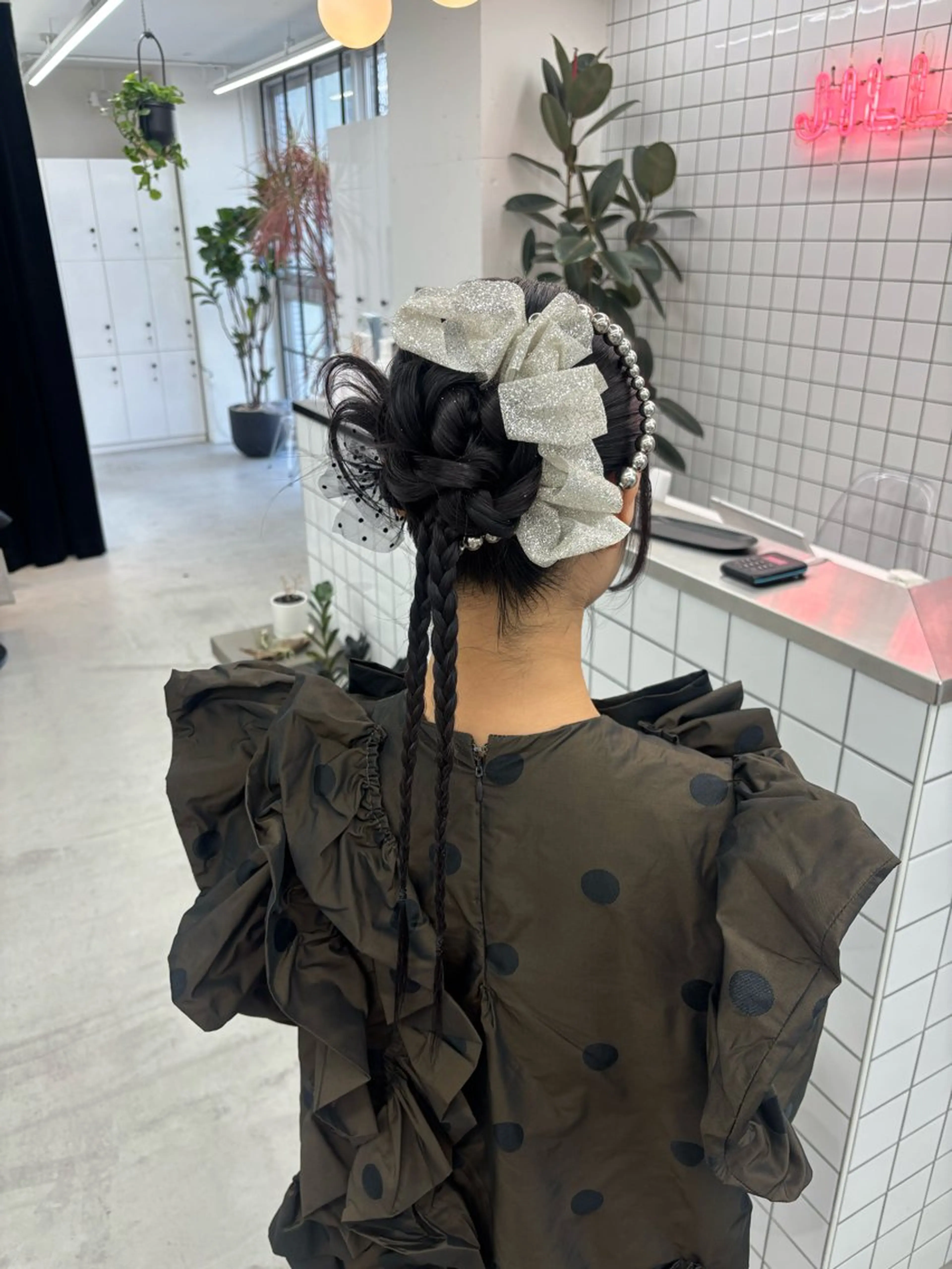 セミロング ヘアアレンジ ヘアセット 夕羽夢🍓矢場/ 透明感カラーのヘアスタイル