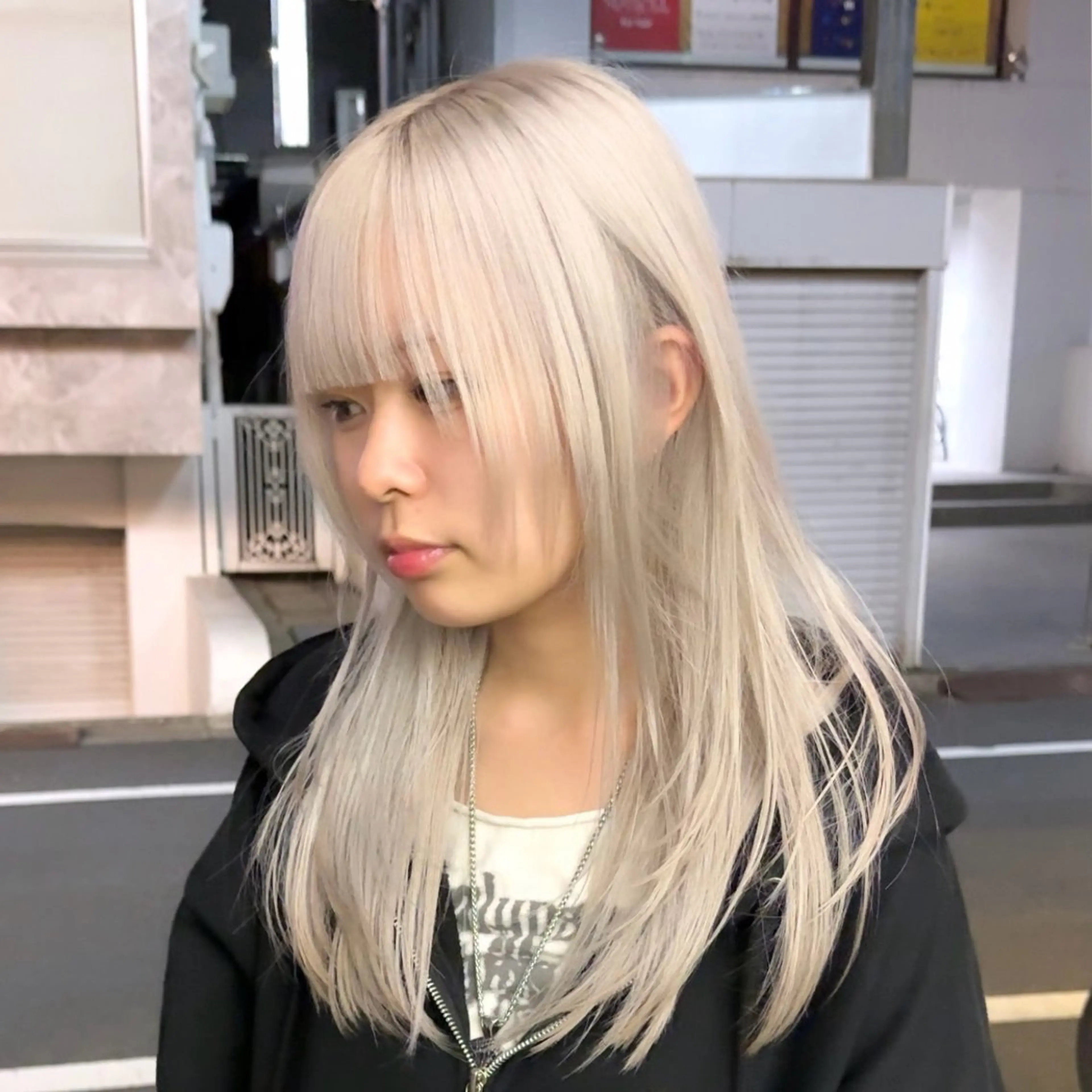 ロング カラー アッシュ ベージュカラー ブリーチ ブロンド ブラウンカラー ブリーチ　ハイトーン 特化🌈フジタハルキのヘアスタイル