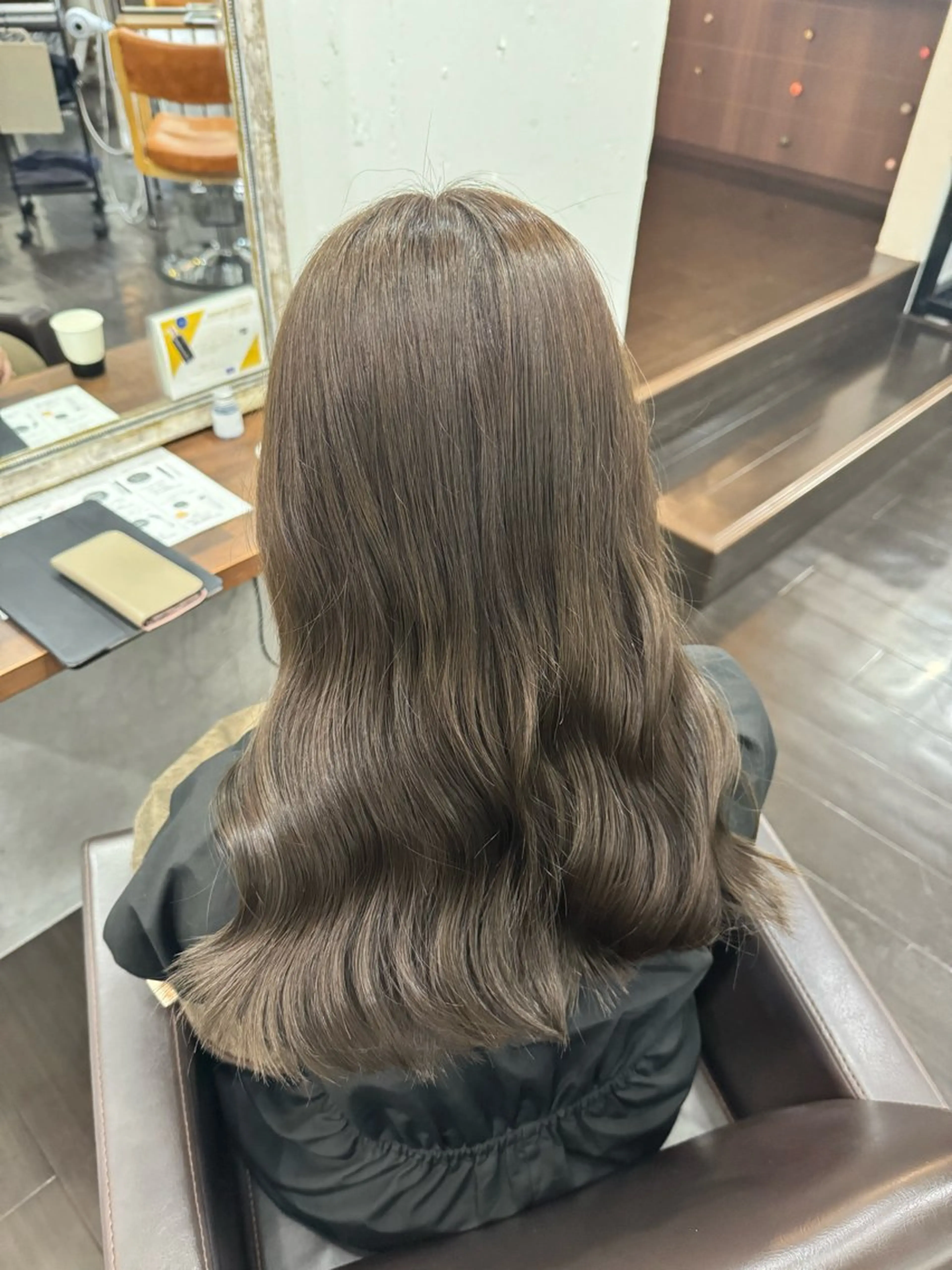 ロング カット ヘアカラー 難波 茜のヘアスタイル