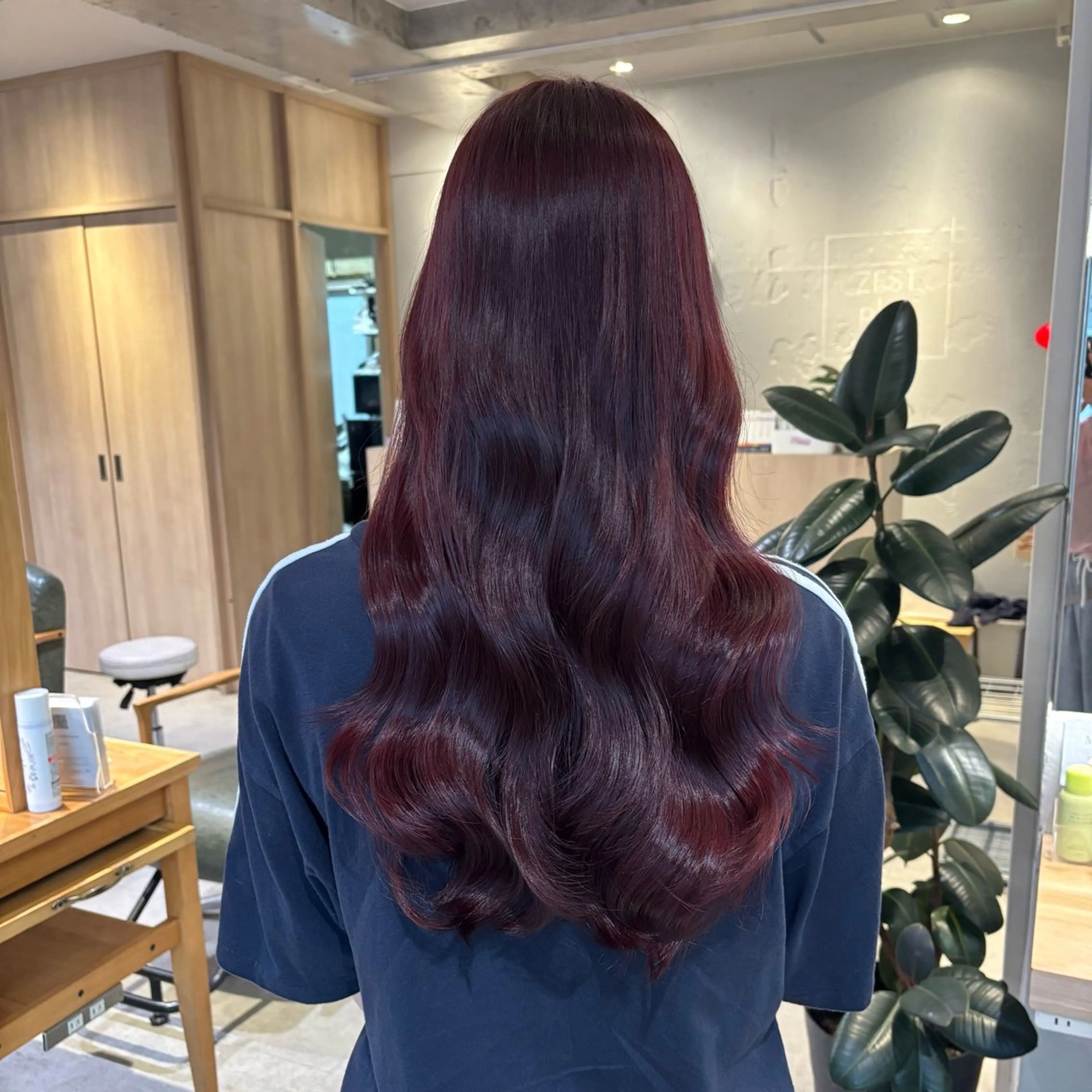 ロング カラー レッドカラー りあの🎀 /暖色カラー🍒のヘアスタイル