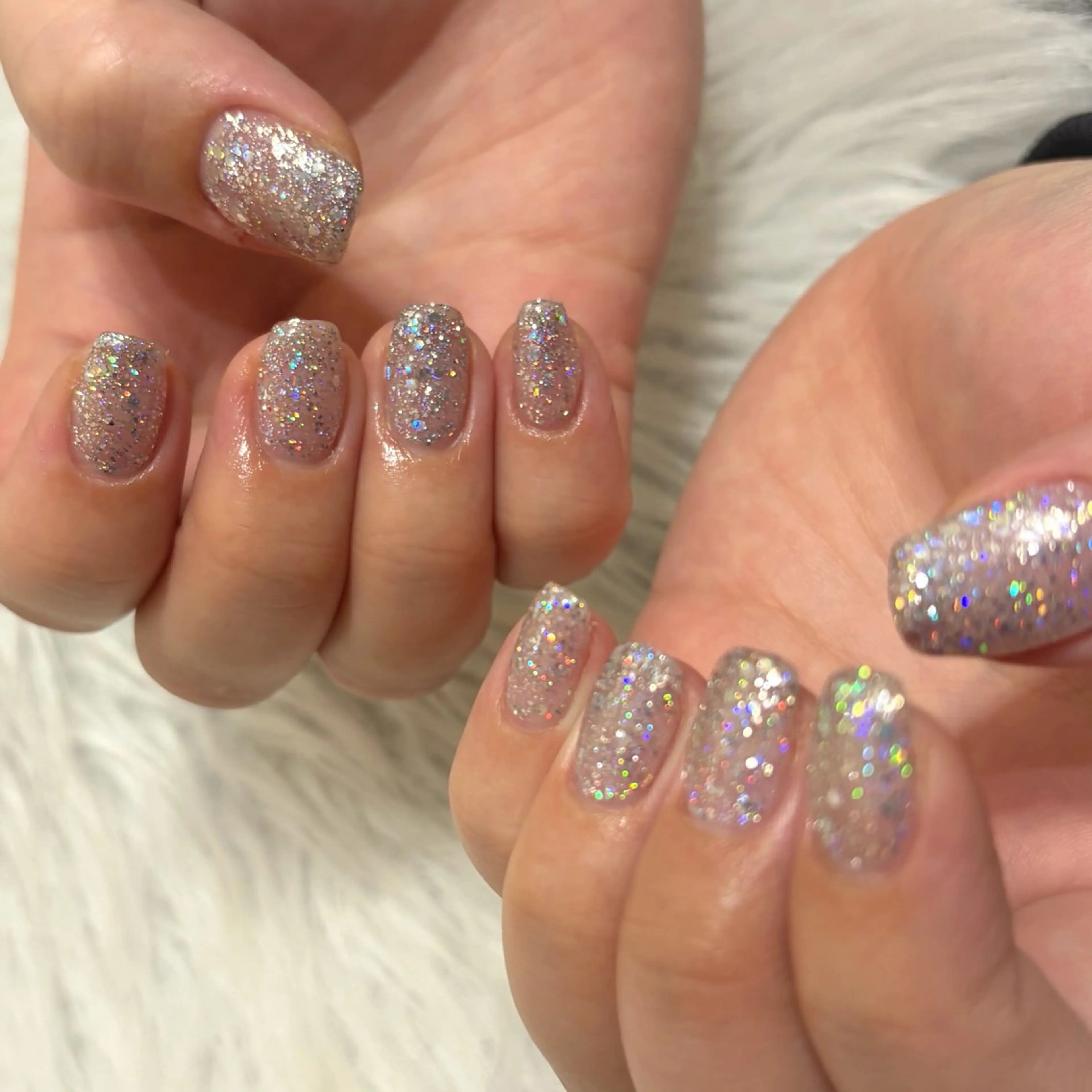 ネイル キラキラネイル ラメ(グリッター) Fiona所属・河方 紗希のマツエク・マツパデザイン