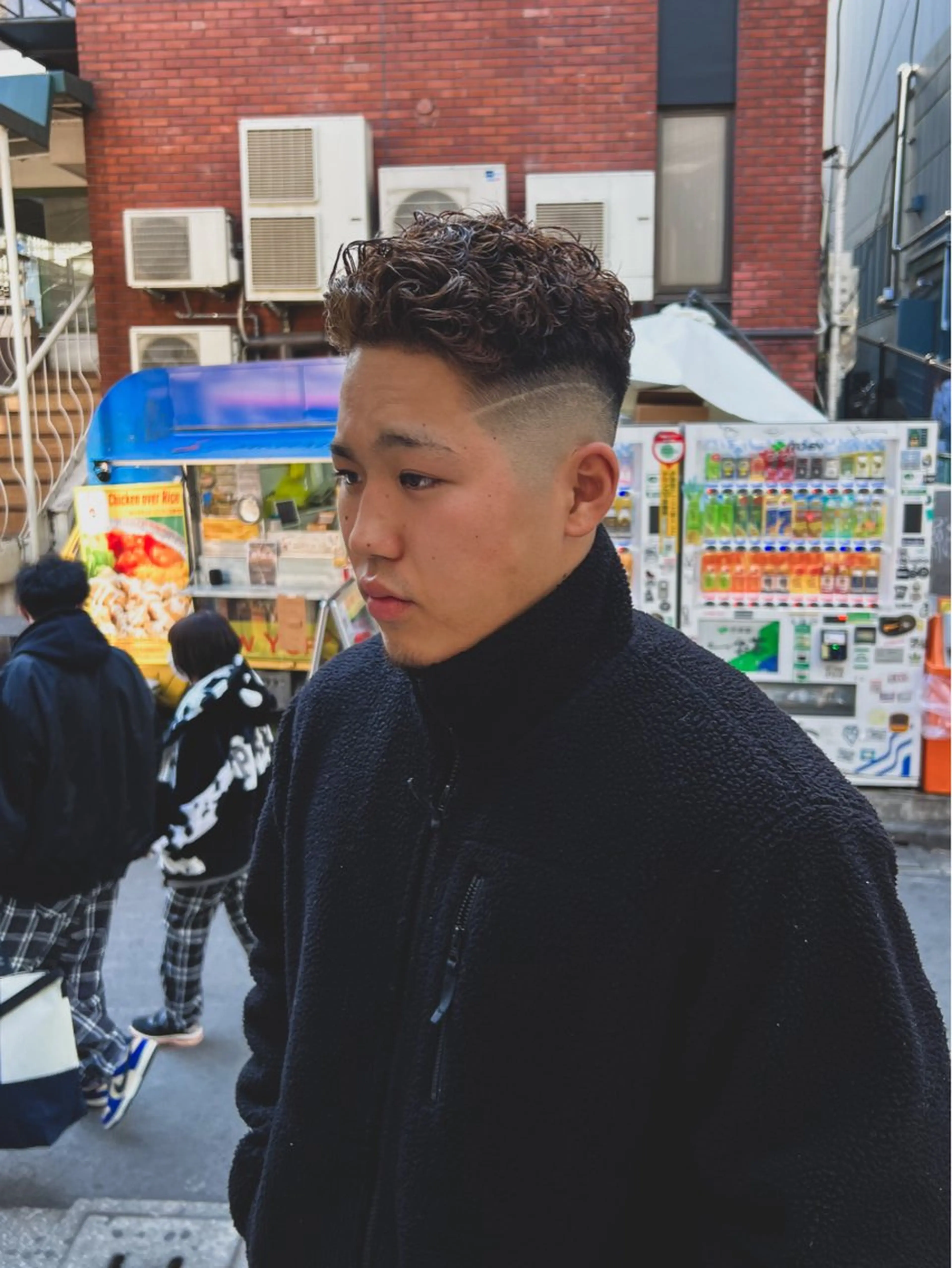 ショート パーマ メンズ 豊崎 佑輔のヘアスタイル