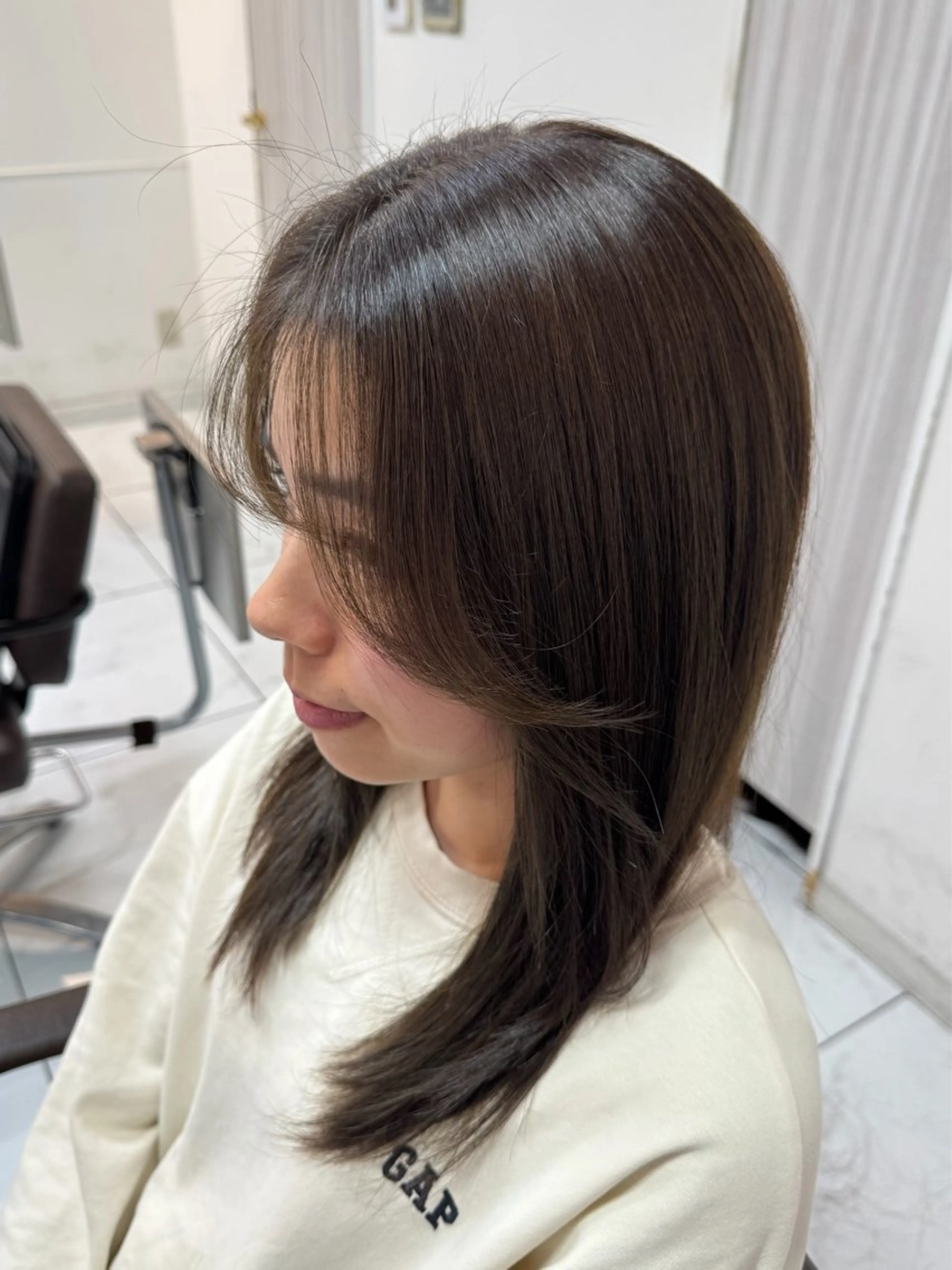 セミロング 八木菜美 似合わせ/ニュアンスのヘアスタイル