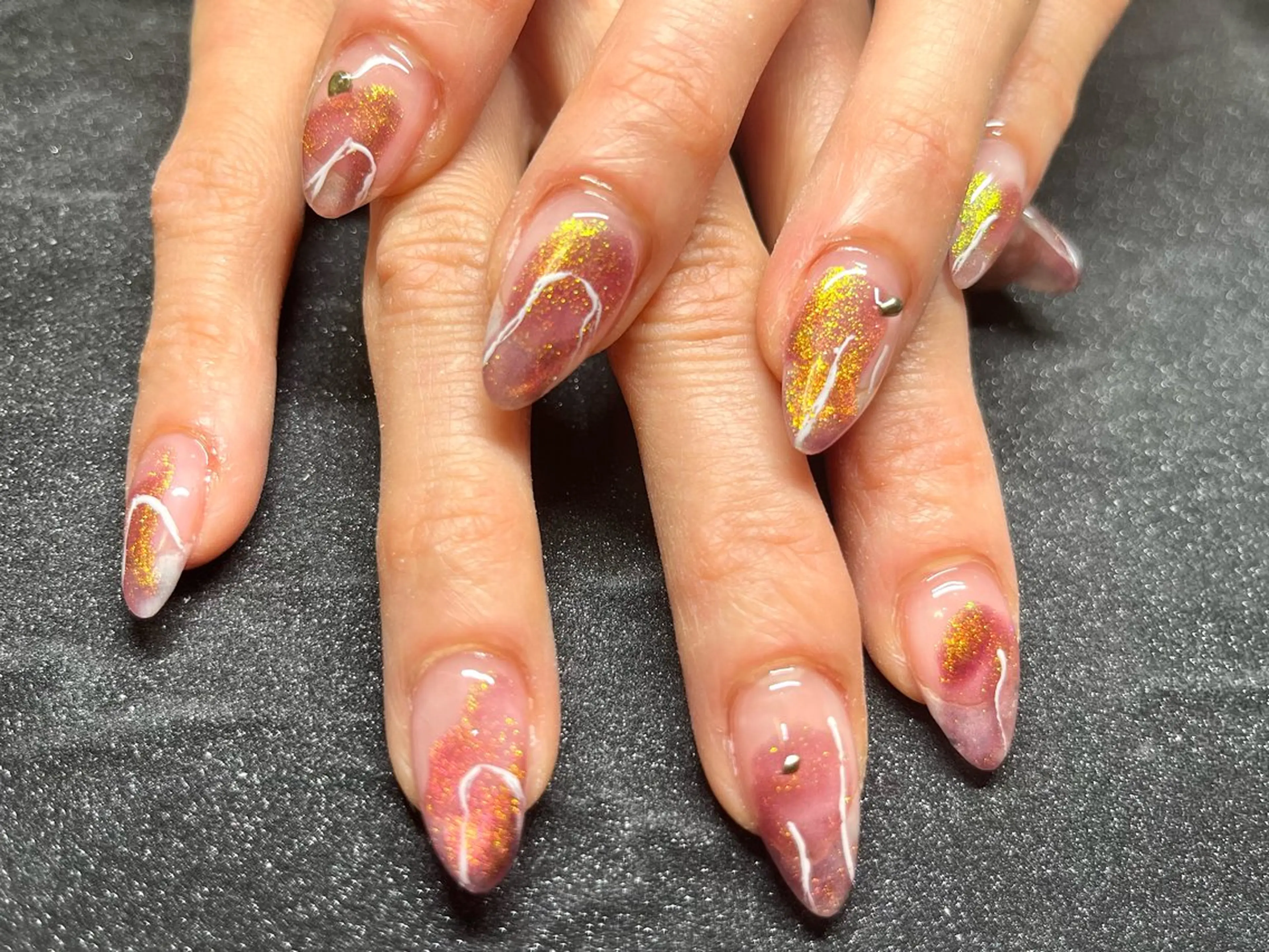 ネイル クリアネイル ニュアンスネイル ハンドネイル Chika .のネイルデザイン