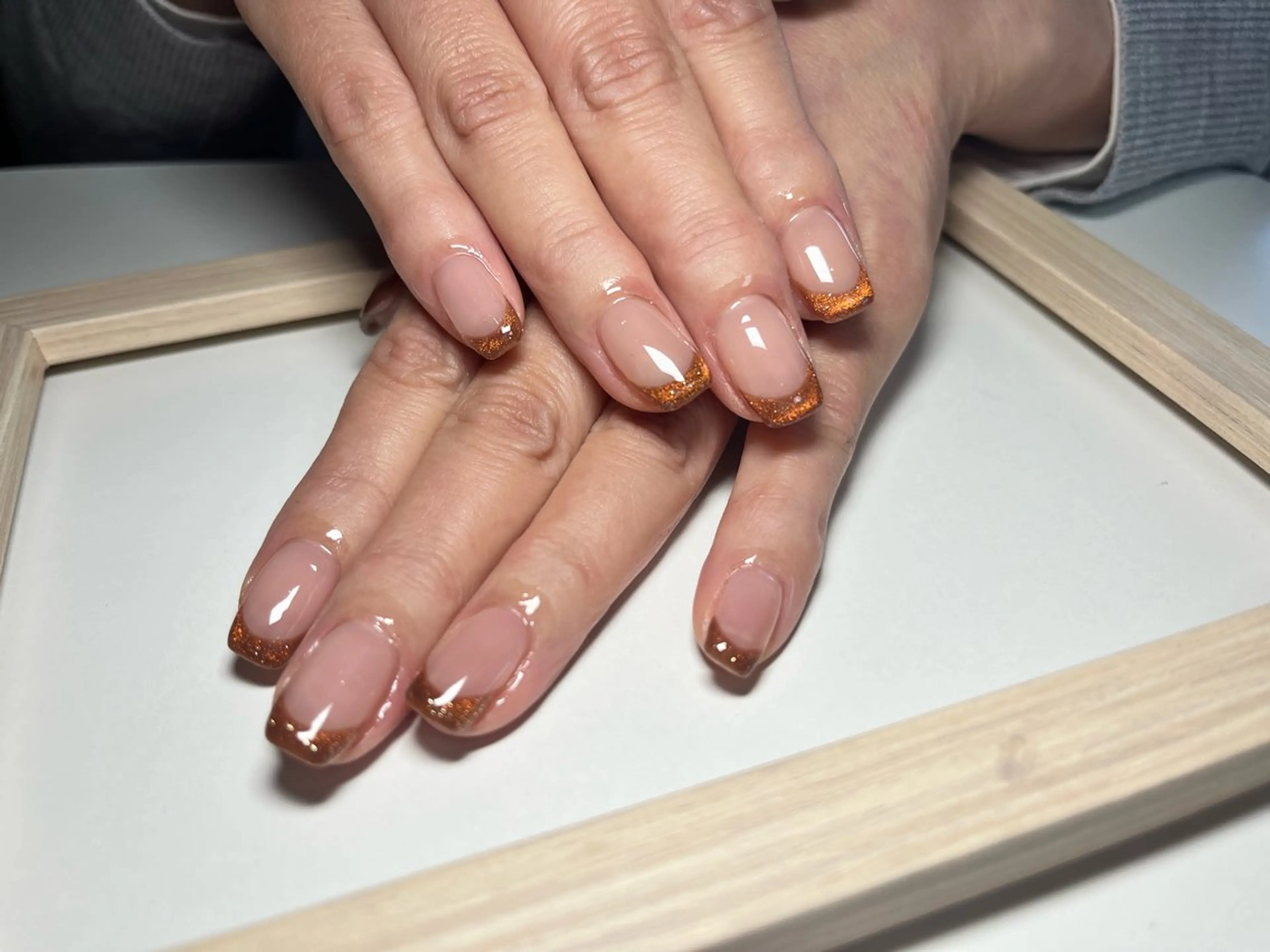 ネイル ブラウン フレンチネイル キラキラネイル マグネットネイル Nail salon Caco.のネイルデザイン