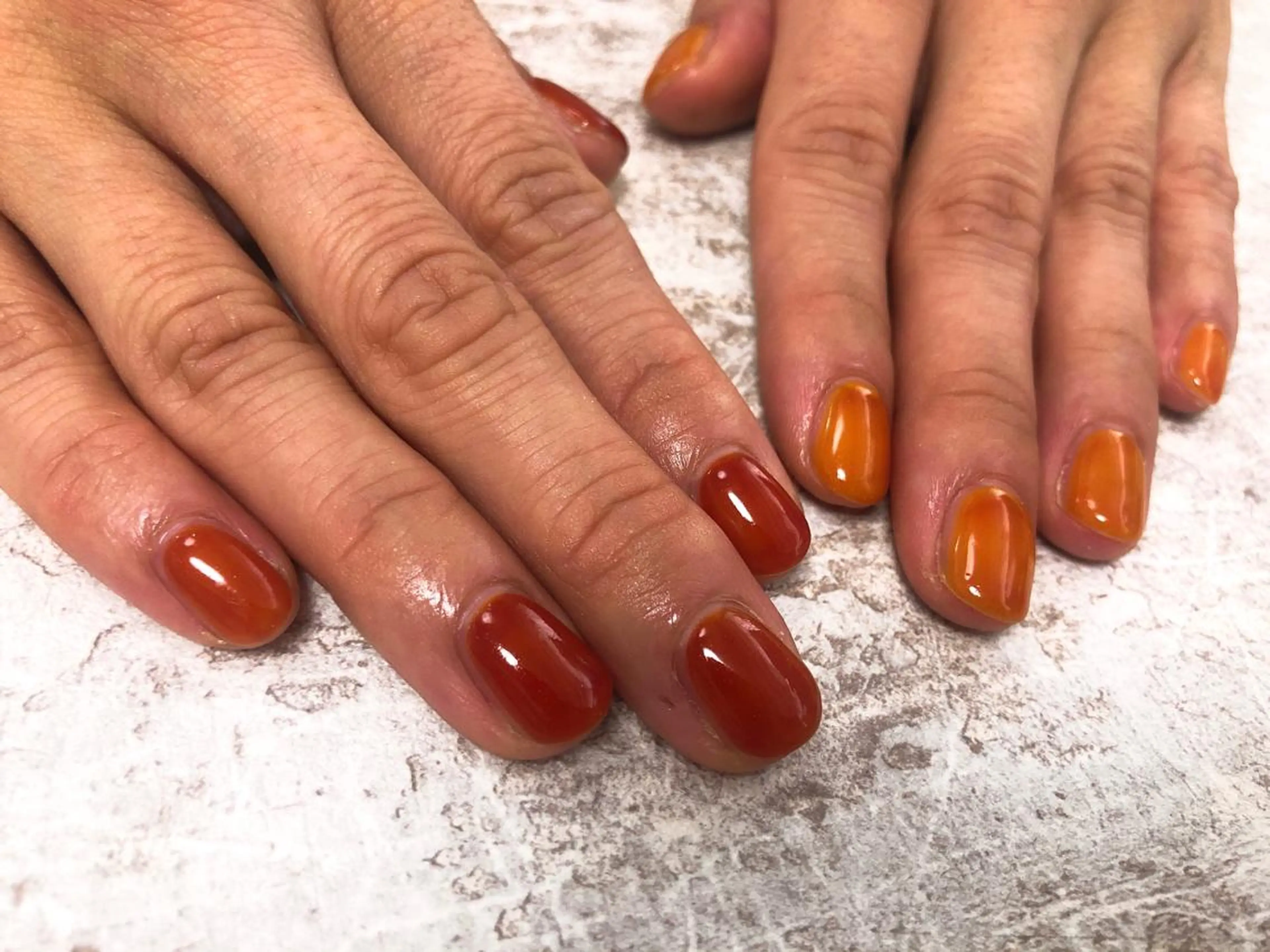 ネイル クリアネイル オレンジ 黄色 ハンドネイル mogunail &blowのネイルデザイン