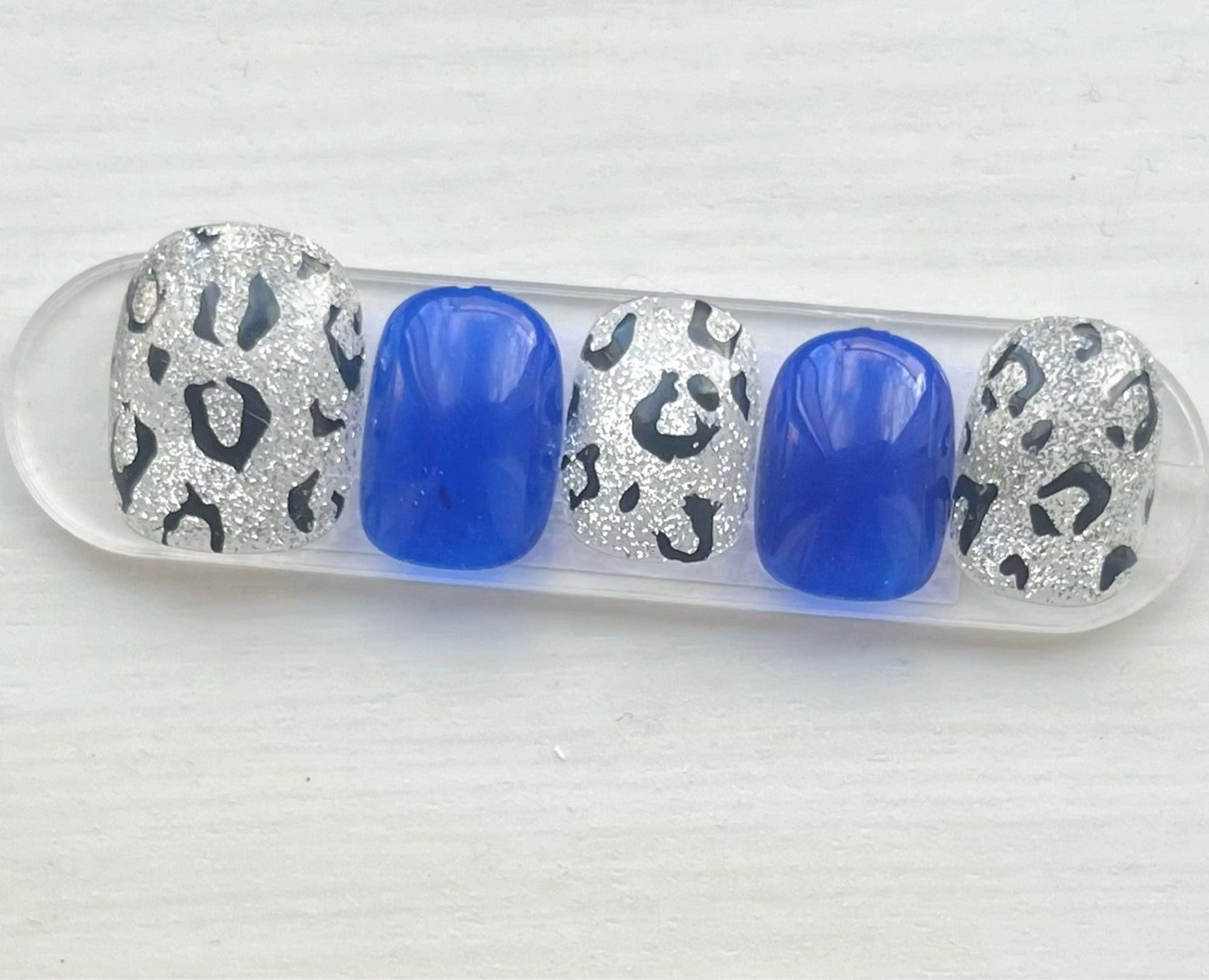 ネイル アニマル柄 ショートネイル ハンドネイル 島田 亜紀のネイルデザイン