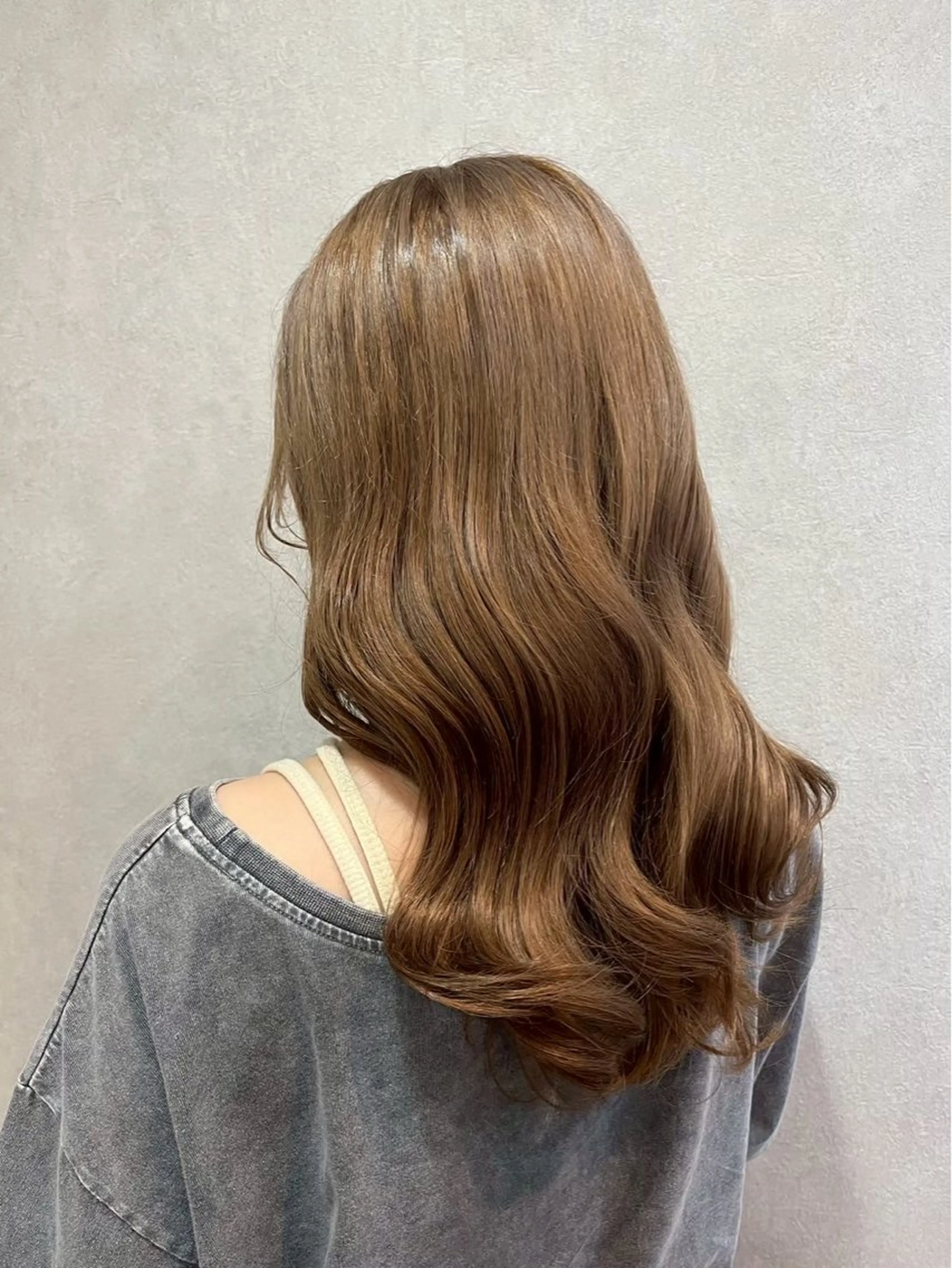 セミロング ヘアカラー Flower🌼藤田 陽華のヘアスタイル