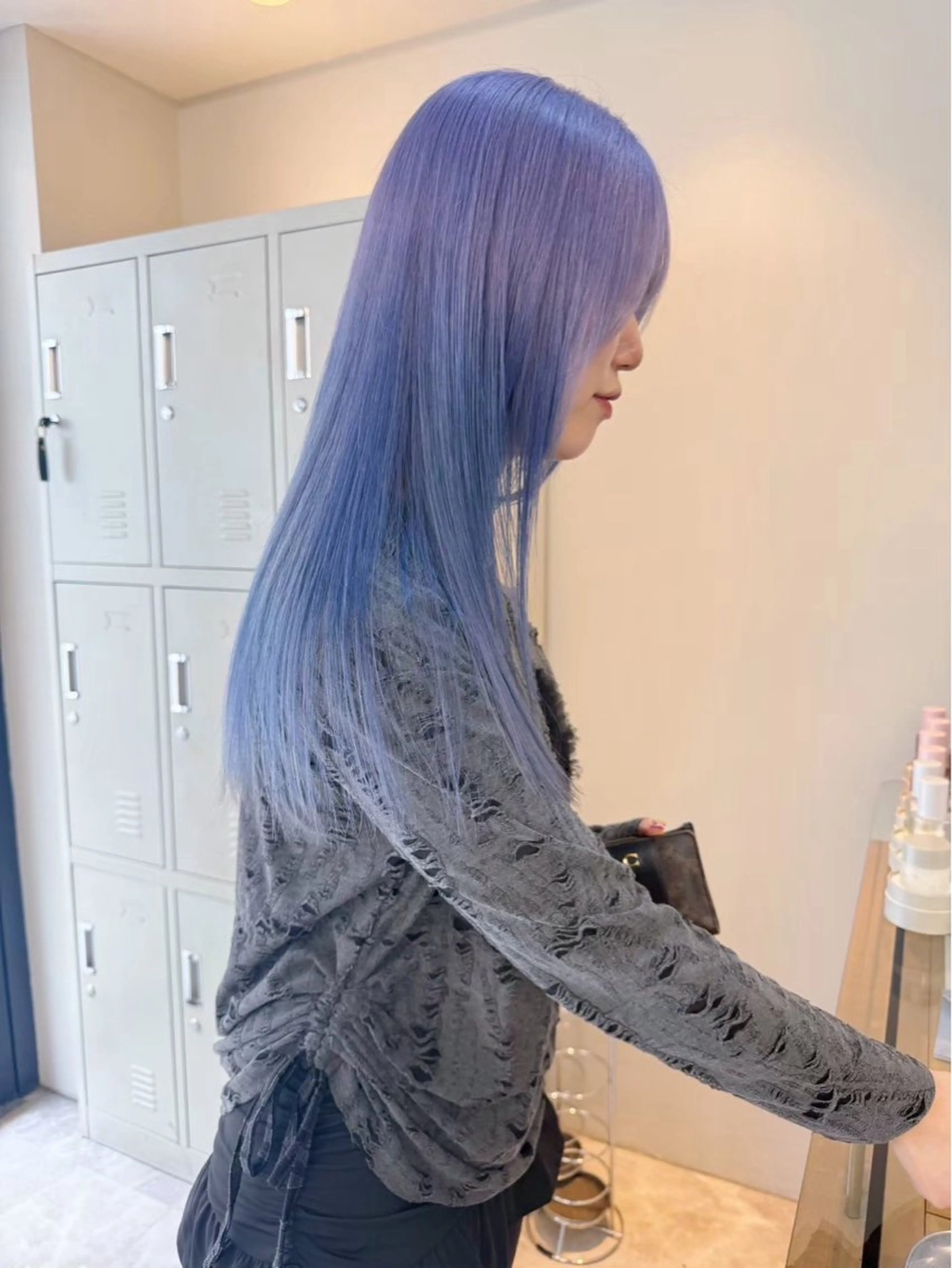 セミロング カット ヘアカラー A M Iのヘアスタイル