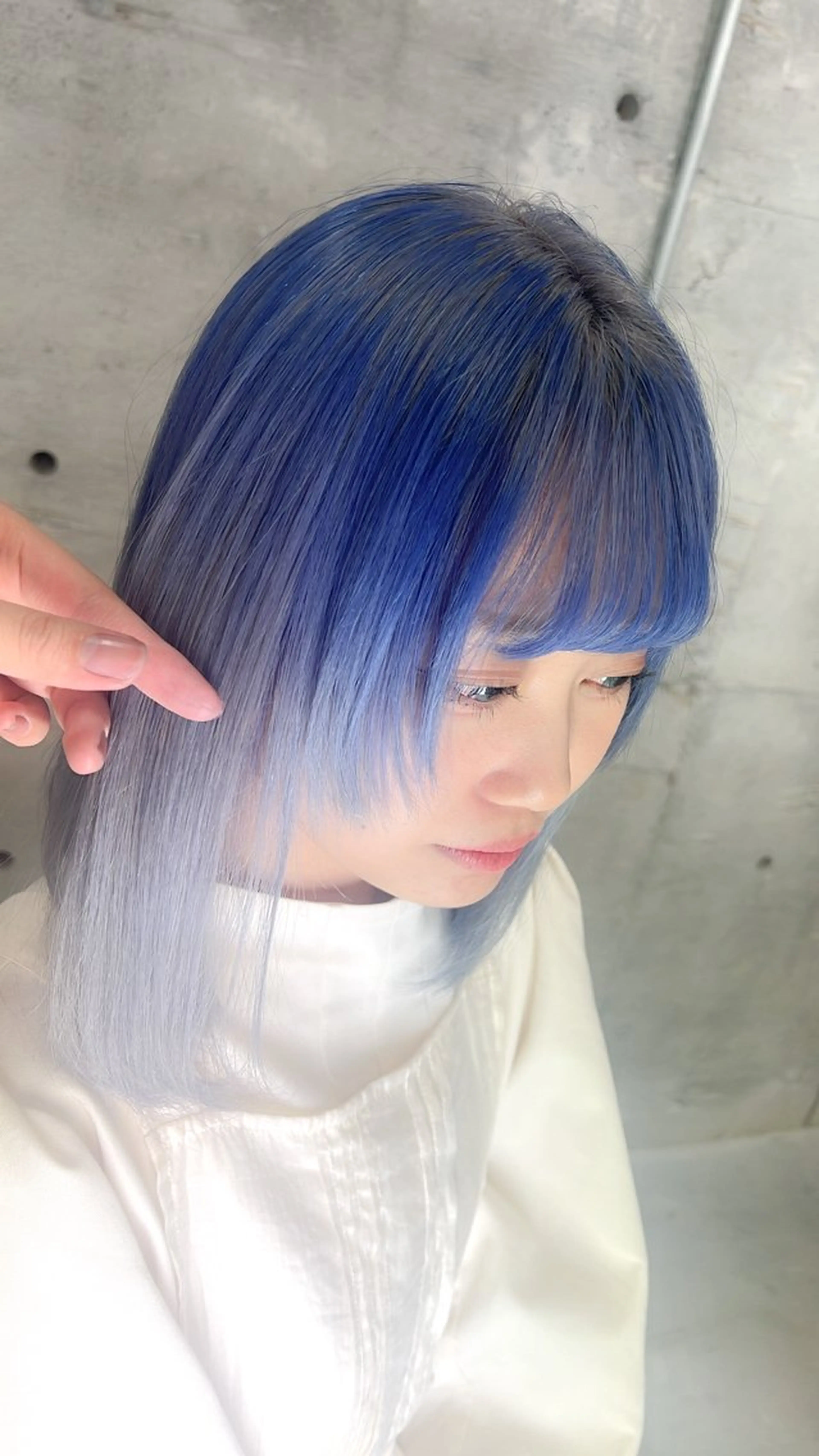 カラー TOBITA TAKARAのヘアスタイル