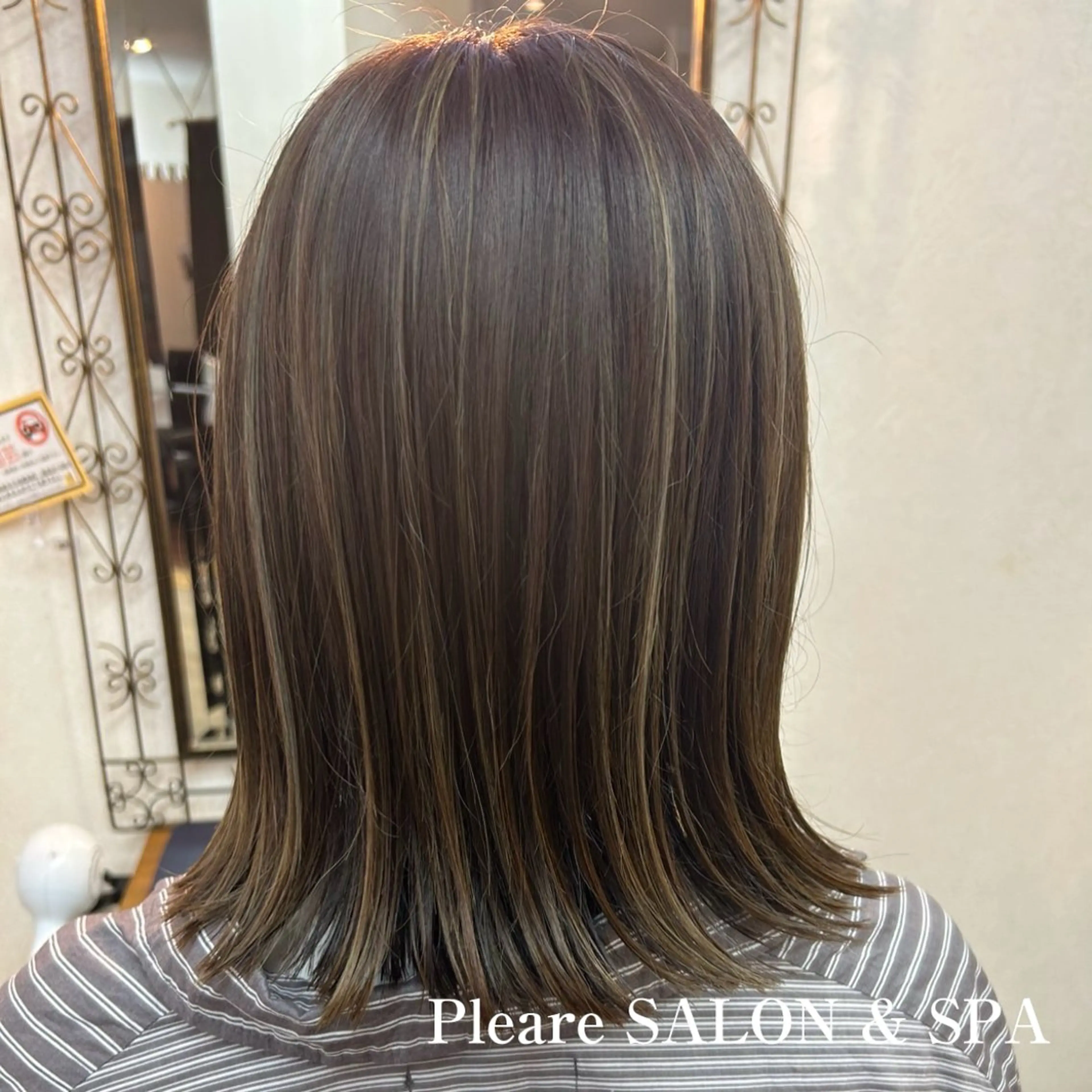 ミディアム カラー ハイライトカラー ハイライト カット ヘアカラー トリートメント イワサ カオリのヘアスタイル