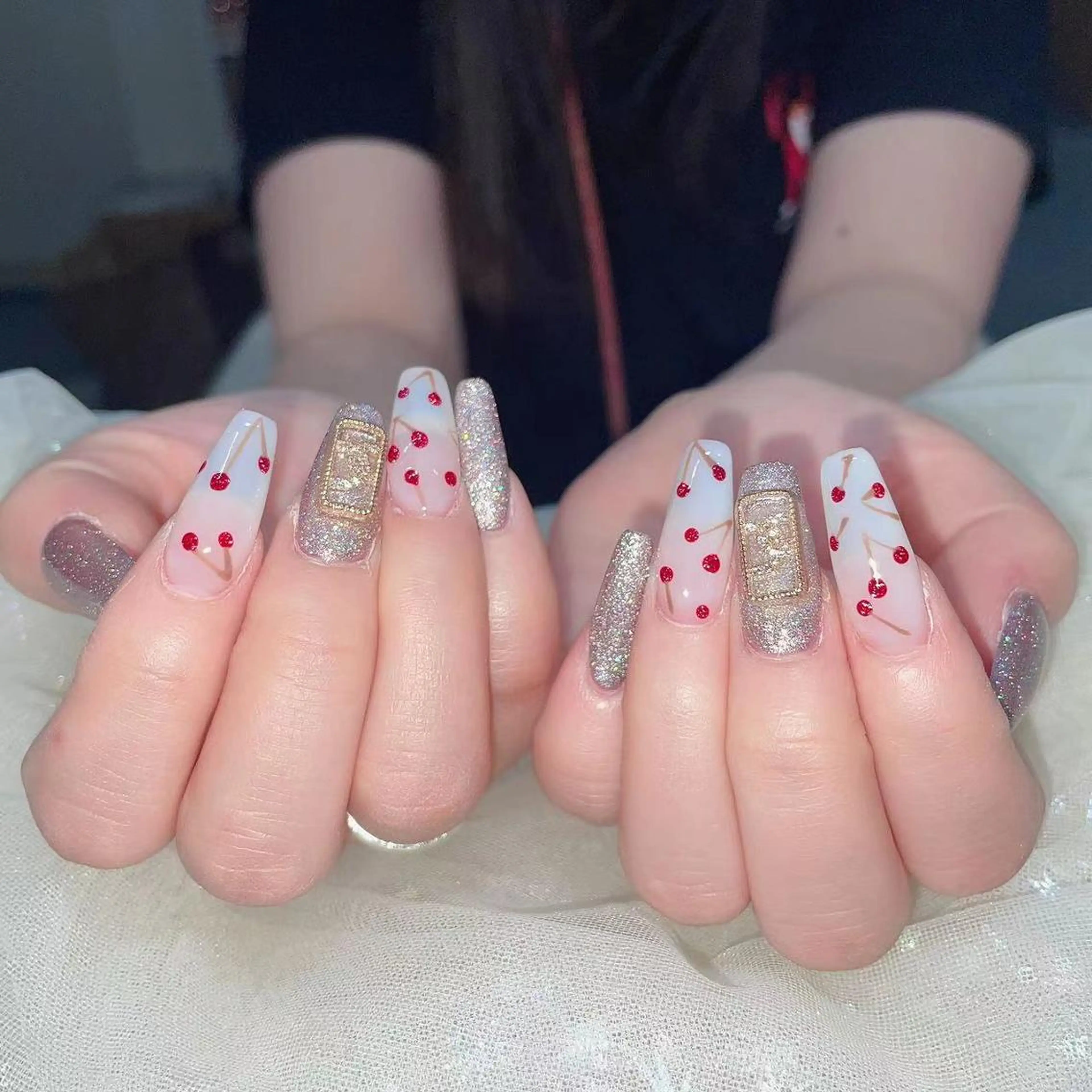 ネイル 長さ出し ネイルチップ Queens マオのネイルデザイン