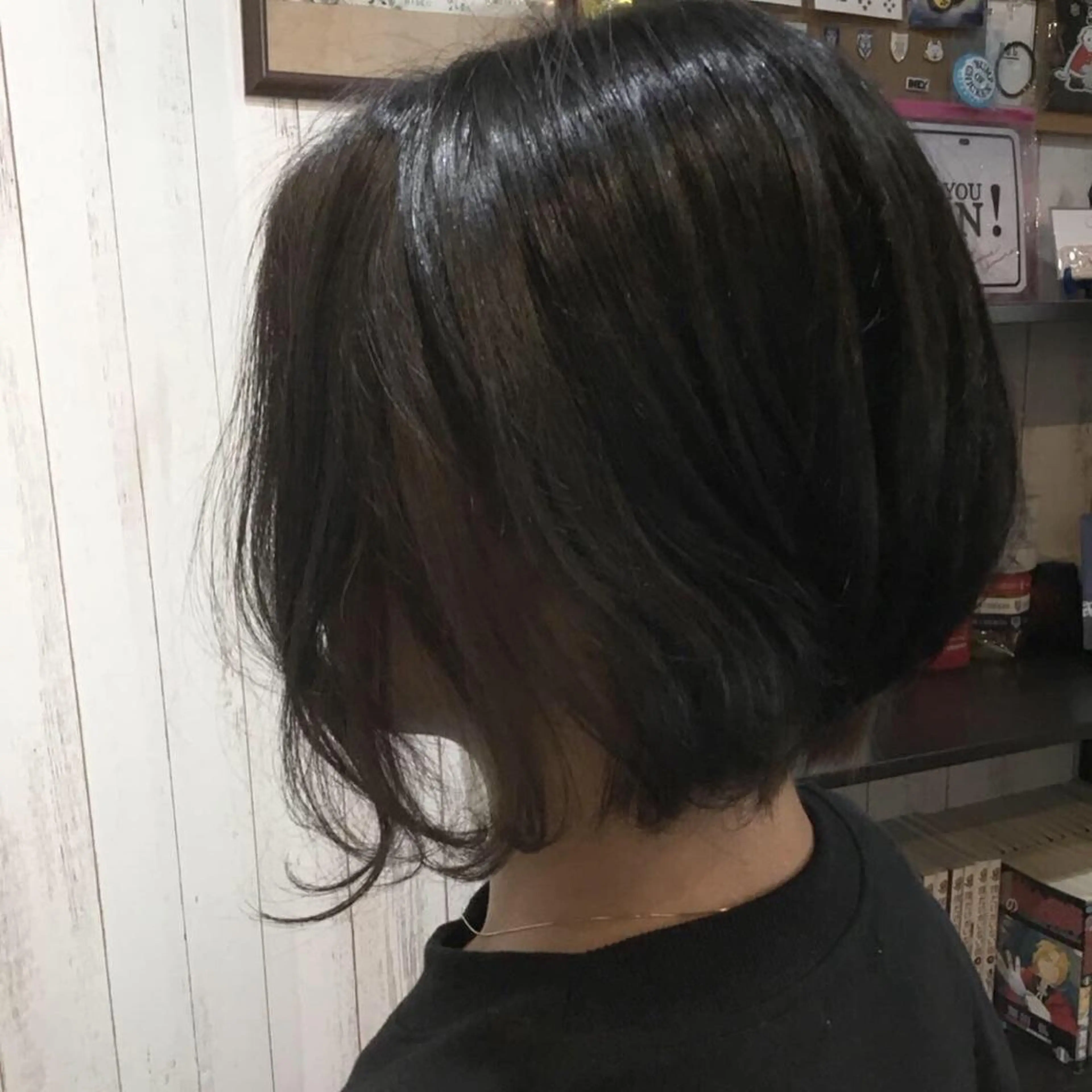 ショート カラー embrace エンブレイスのヘアスタイル