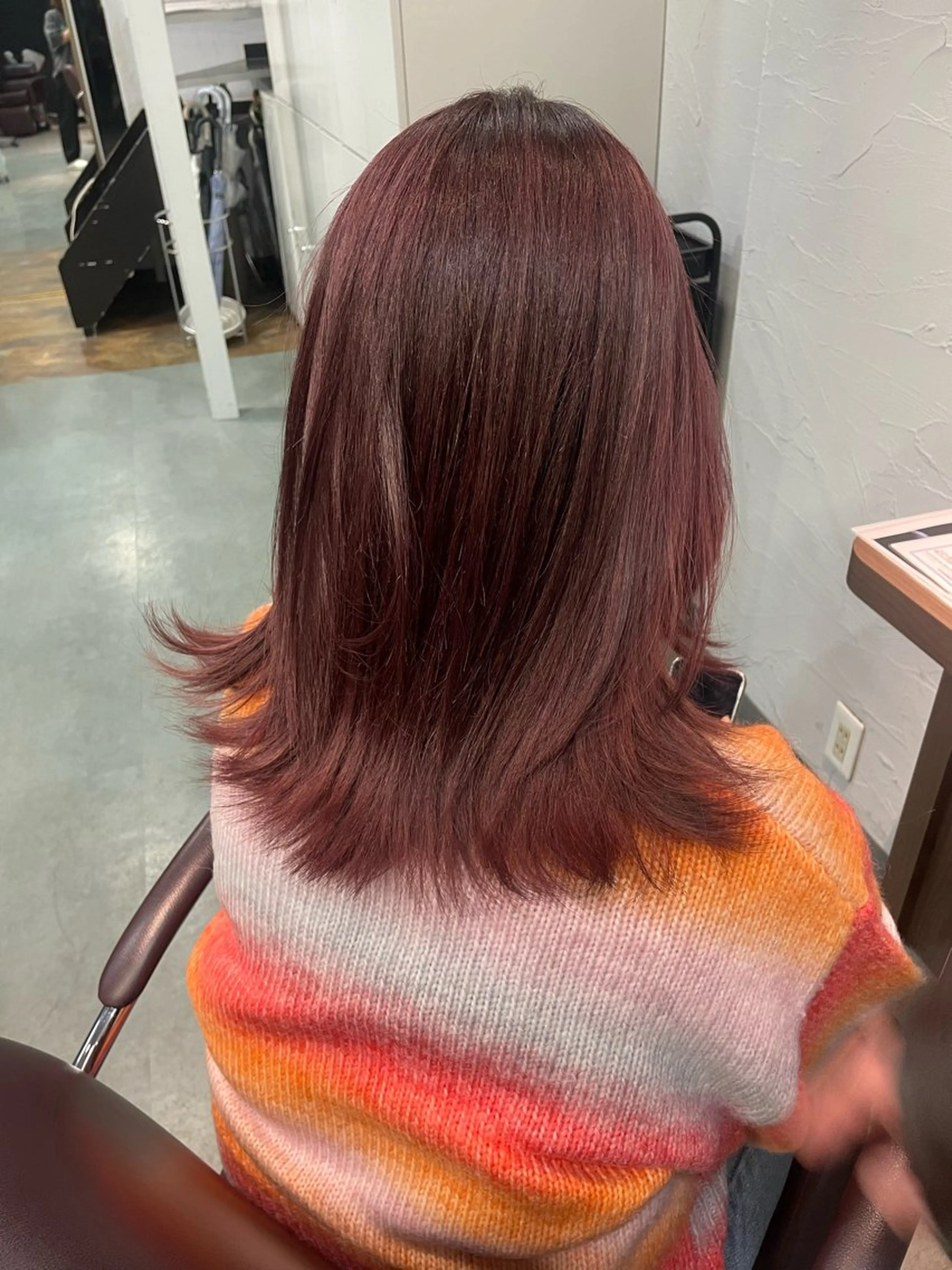 セミロング 村上 奈乃果のヘアスタイル