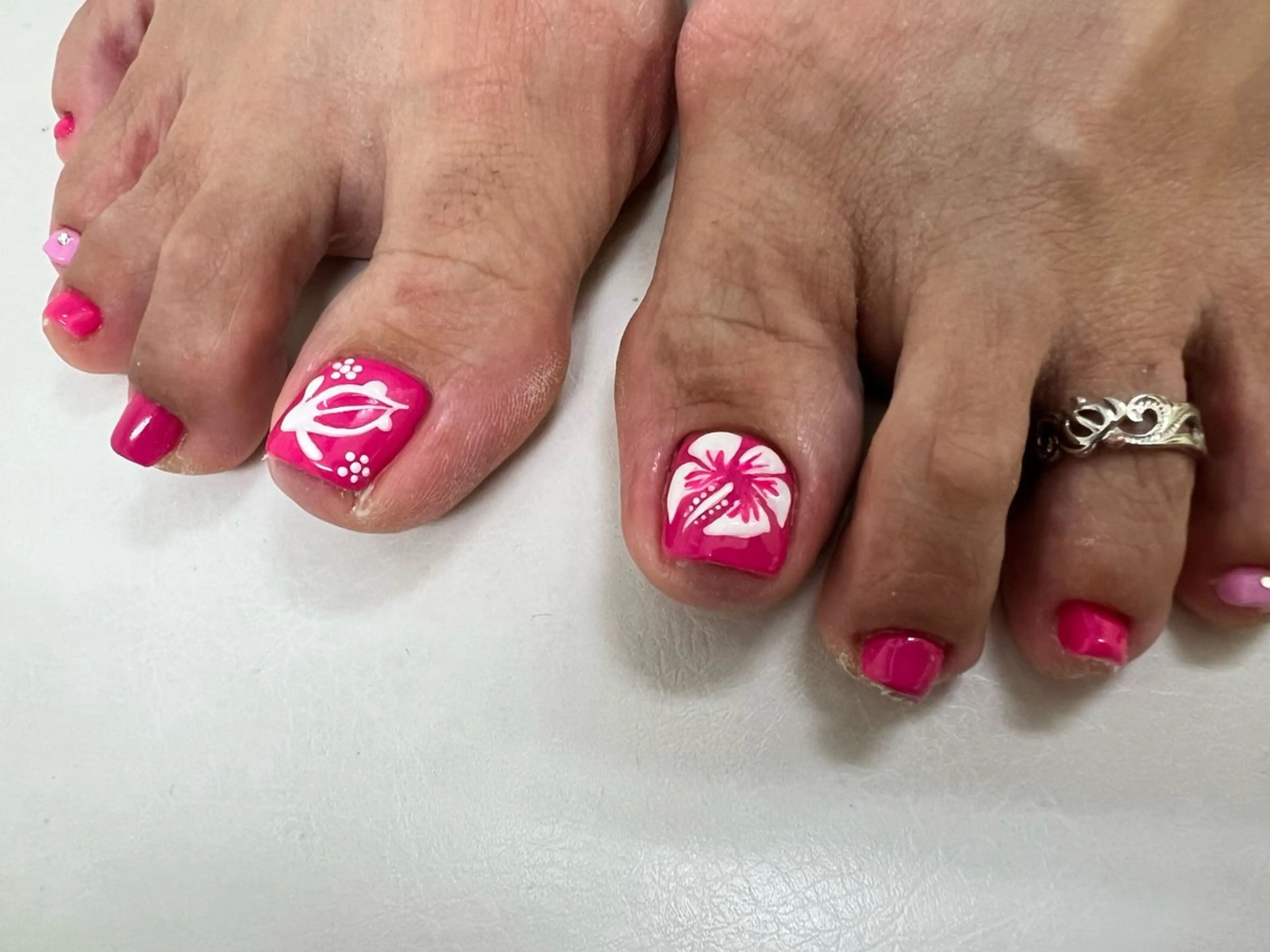 ネイル フットネイル Mana‪ ‪·͜· ❤︎‬のネイルデザイン