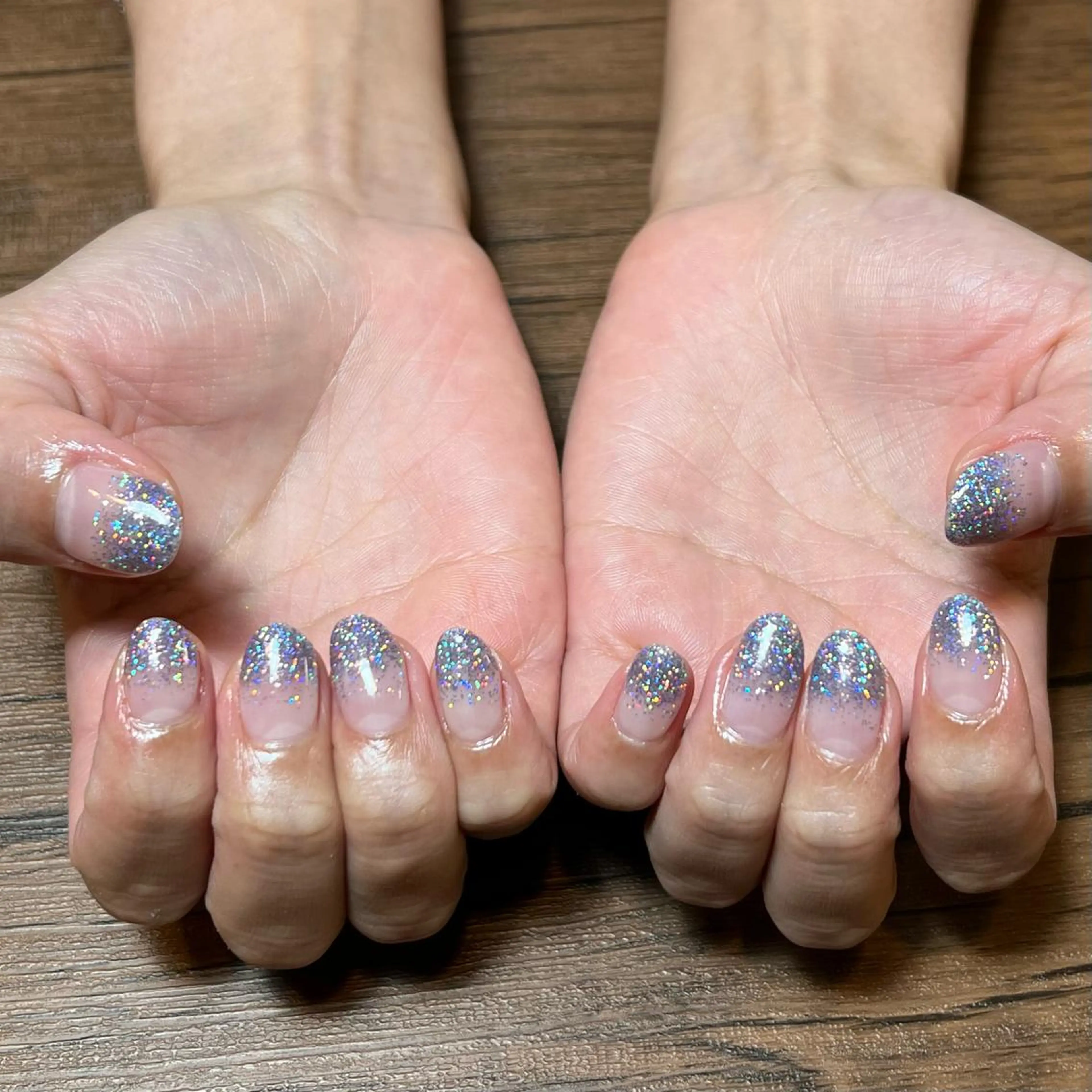 ネイル オーロラネイル パープル ハンドネイル HENRIETTA NAILSALONのネイルデザイン