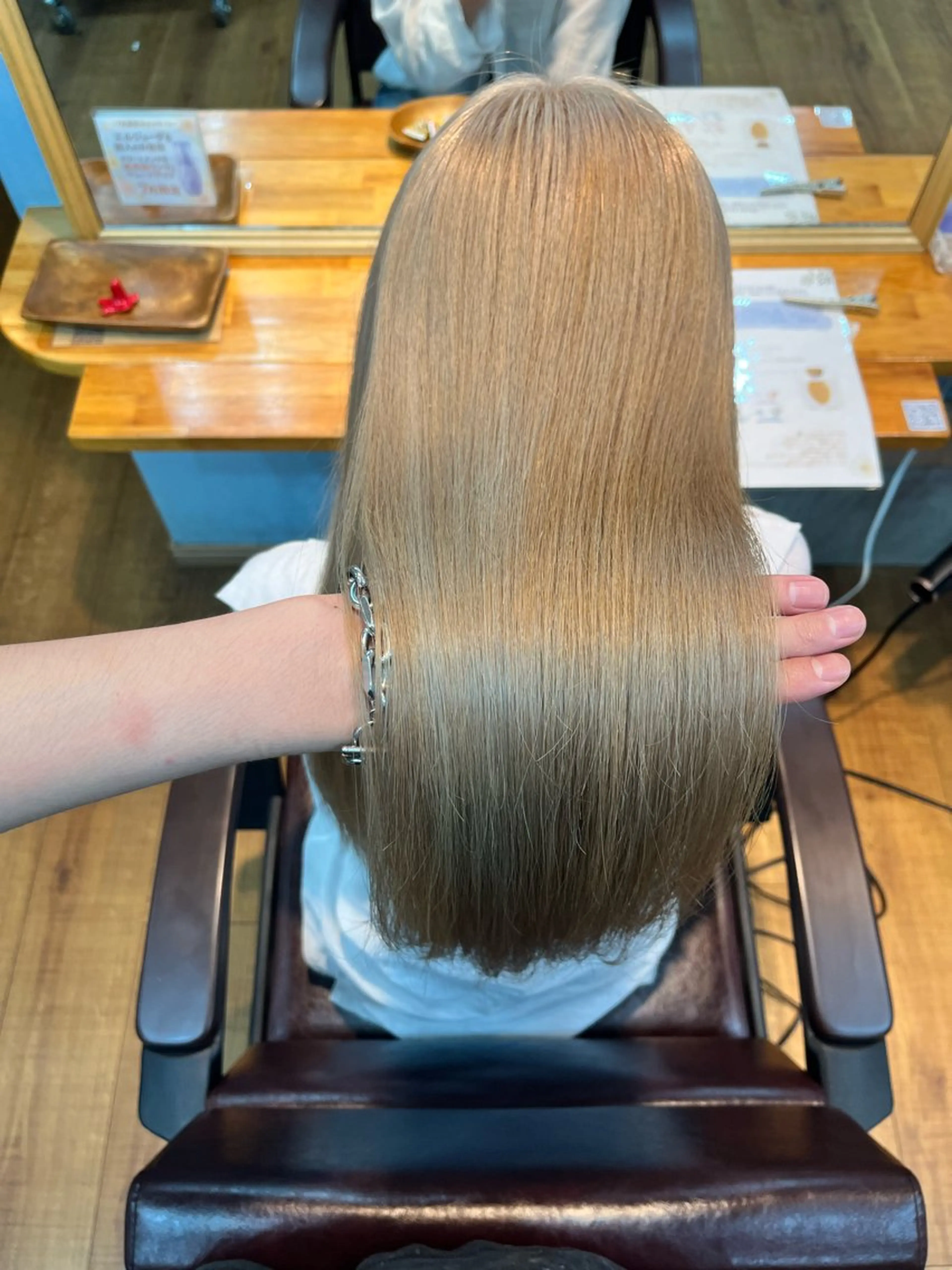 ロング カラー ダブルカラー インナーカラー 髪質改善 ヘアカラー トリートメント 🫧ハイトーン/ ブリーチ🫧白石航汰のヘアスタイル