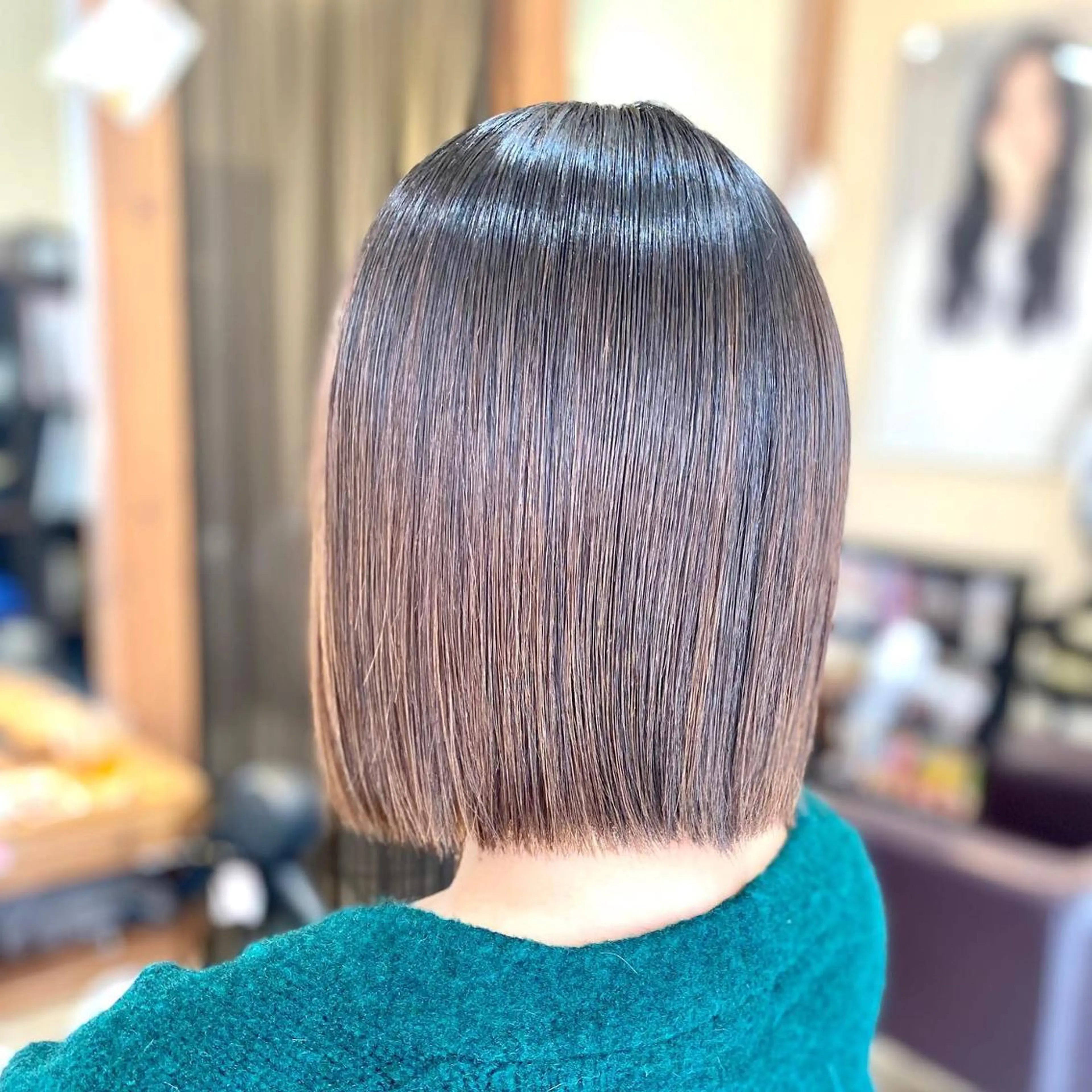 セミロング 加藤 実穂のヘアスタイル