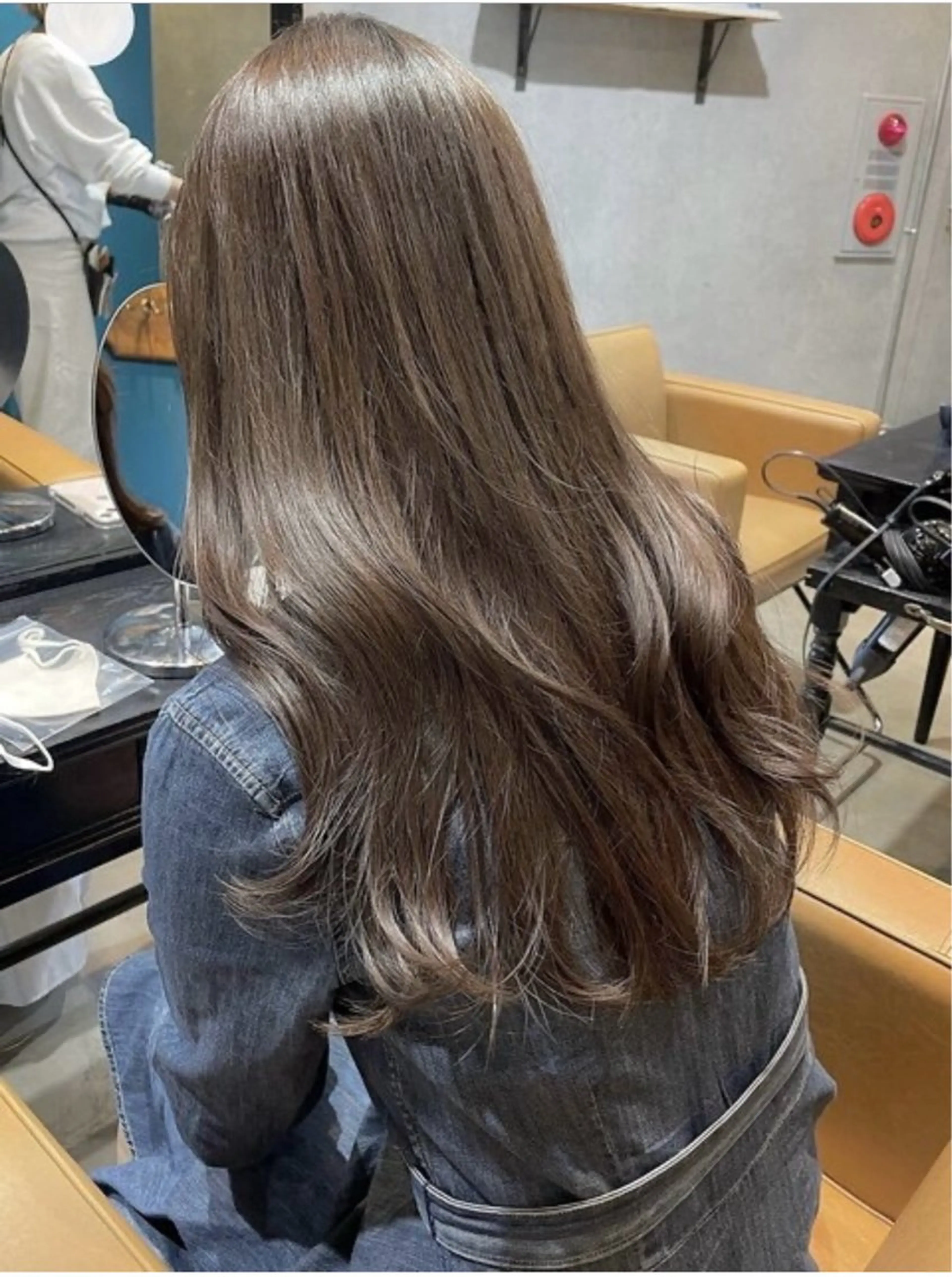 ロング カラー 川東 惟来のヘアスタイル