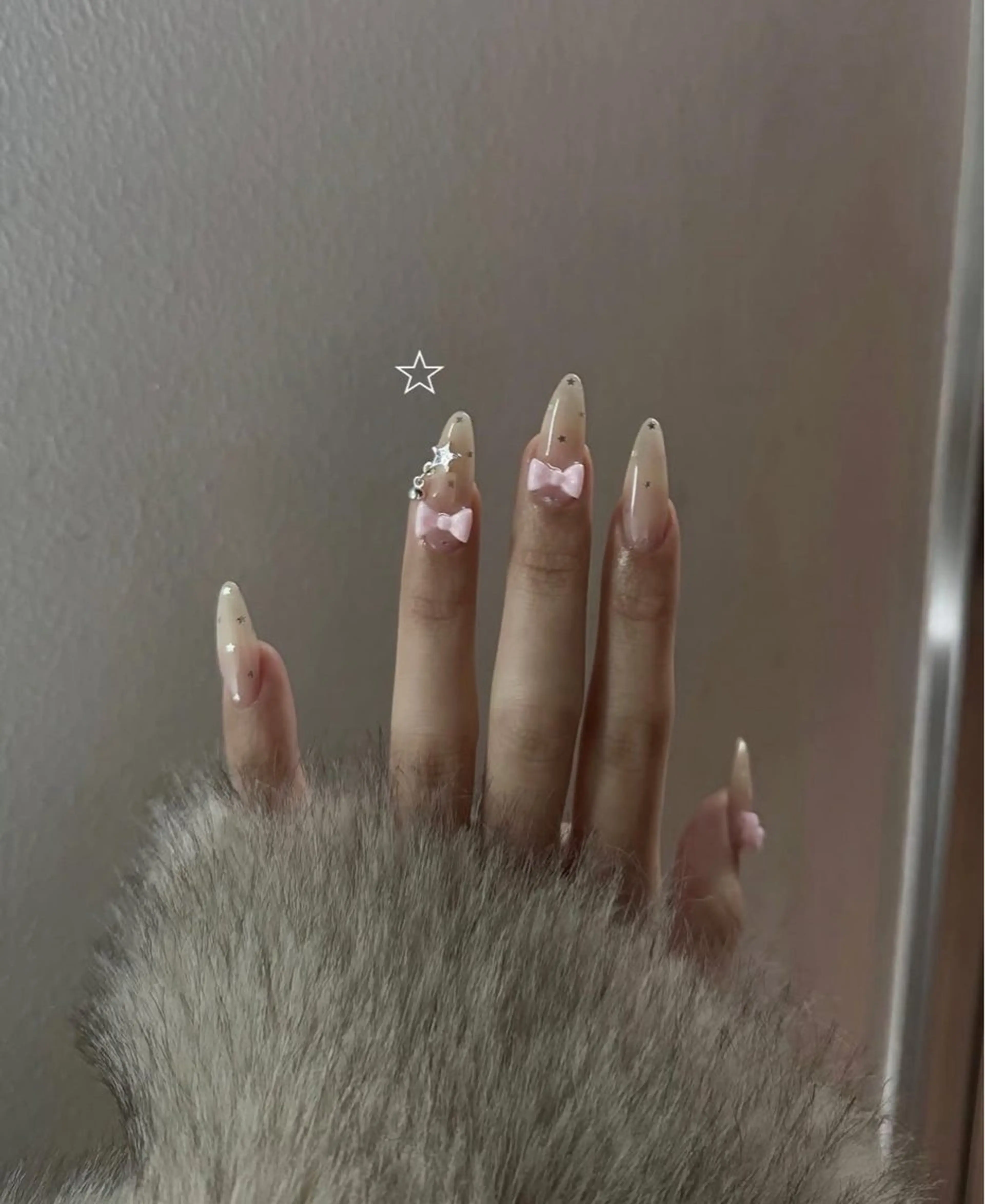 ネイル フレンチネイル キラキラネイル 韓国ネイル シンプルネイル ワンホンネイル ハンドネイル MEI Nailのネイルデザイン