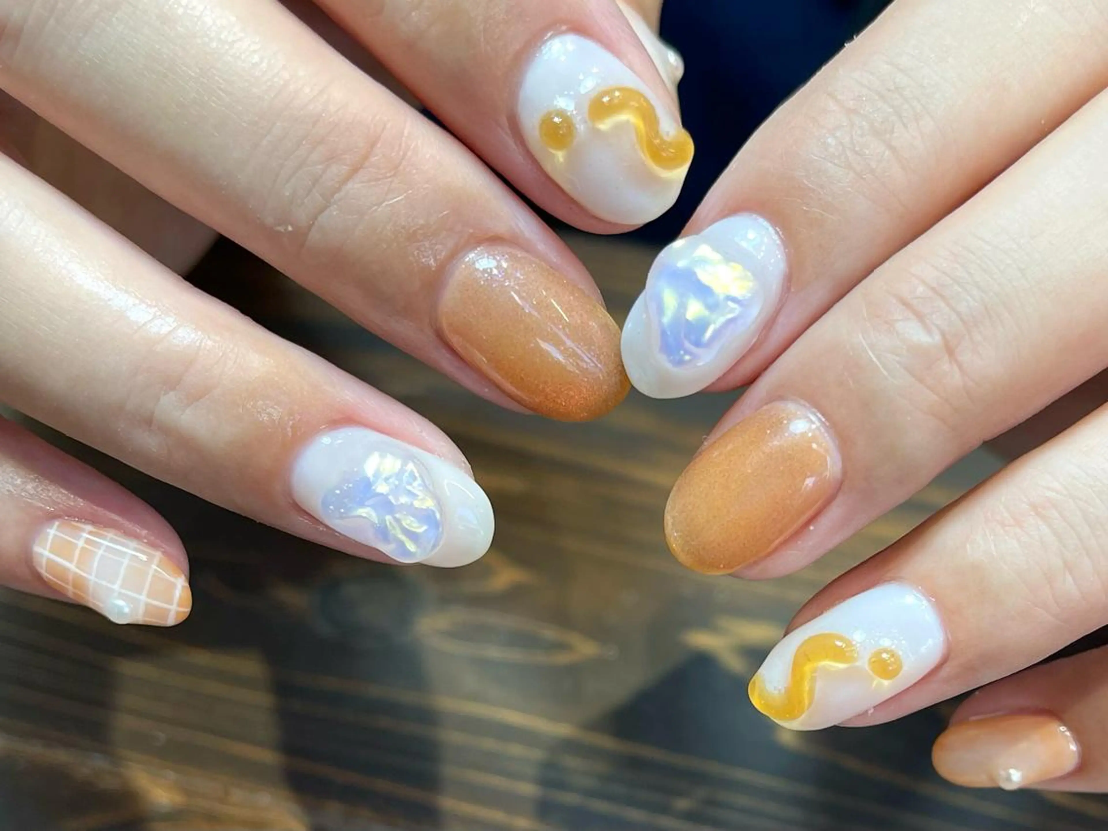 ネイル アートネイル ジェルネイル ニュアンスネイル オフィスネイル オレンジ ハンドネイル kinjo yuaのネイルデザイン