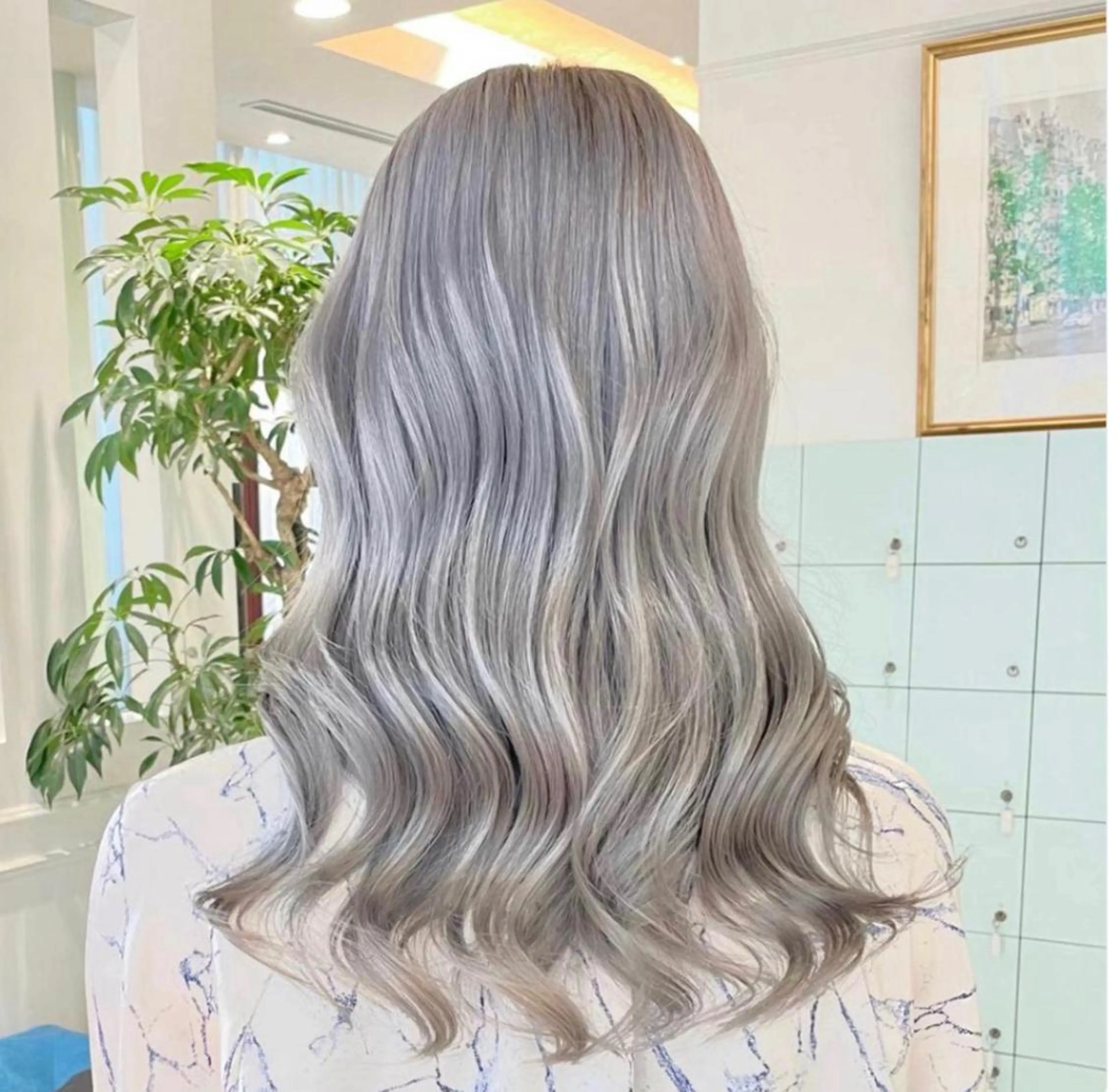 ロング カラー ヘアアレンジ カット ヘアカラー 🌹TikTok４万 ﾌｫﾛﾜｰ🌹AKIのヘアスタイル