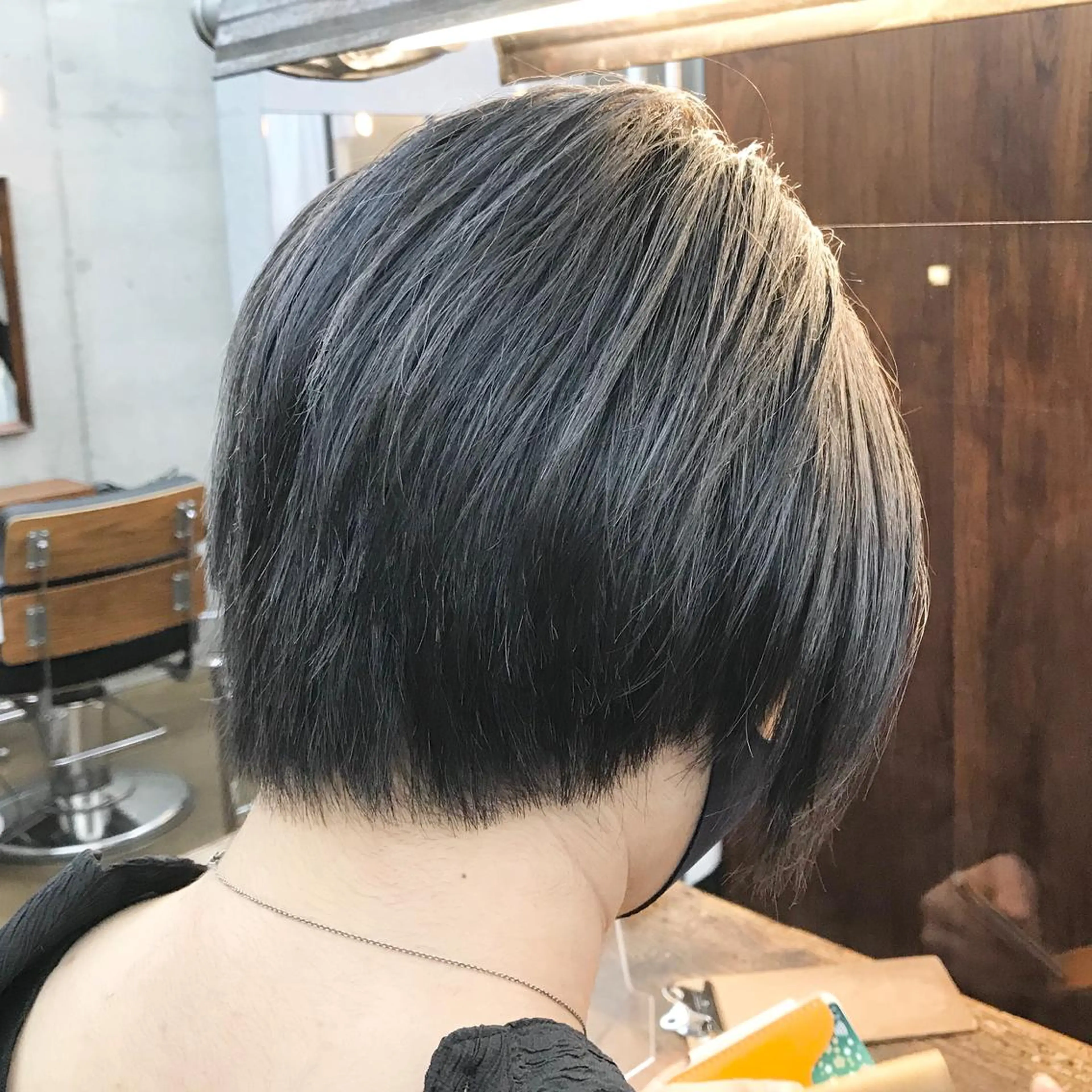 ショート カラー ショートボブ ブリーチ グレージュ ハイライトカラー ブリーチなしカラー カット ヘアカラー ヘアセット ✂︎ウルフ・ショート ✂︎MIKUNIのヘアスタイル