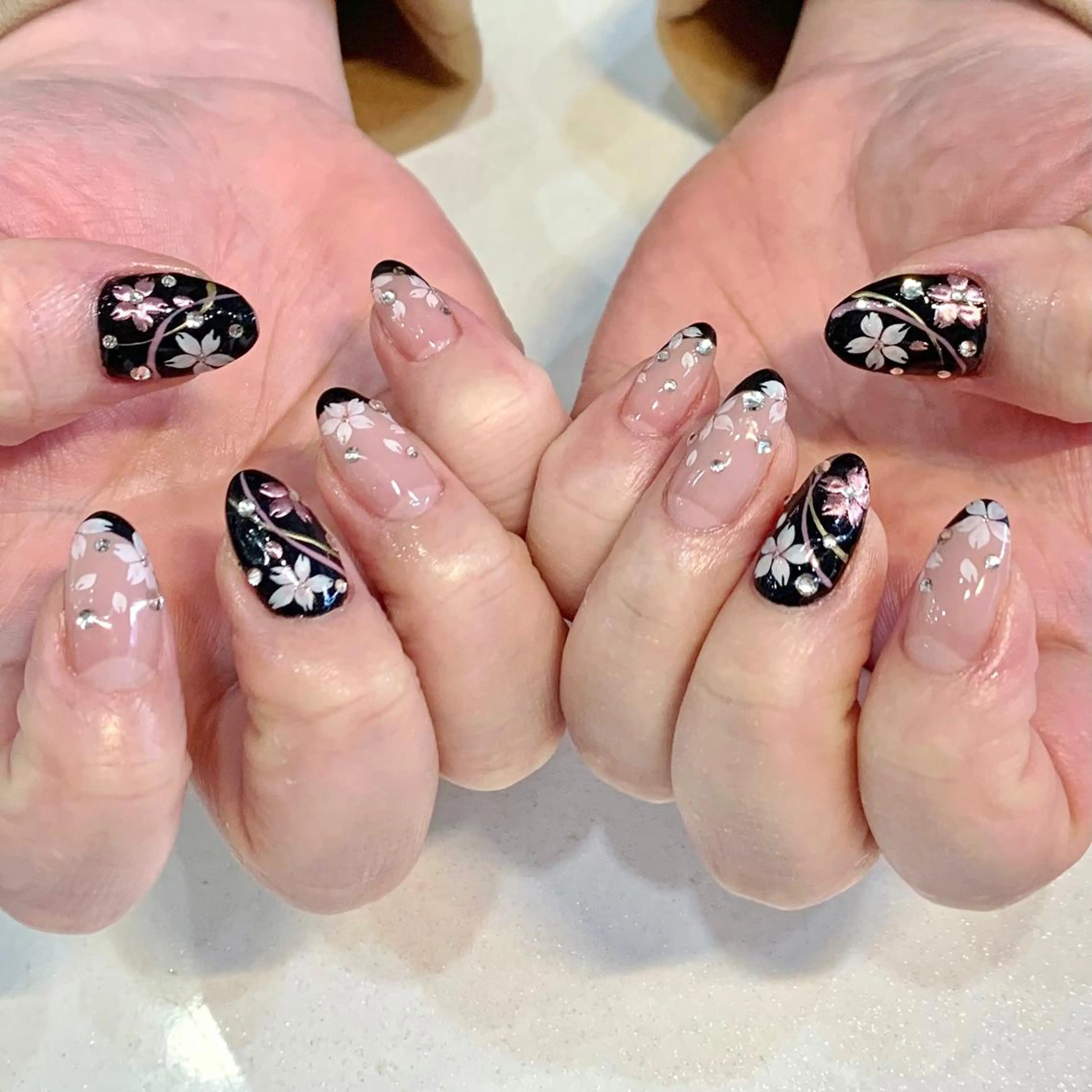 付け替えオフ、ドライケア無料！180分アートし放題コース◎持ち込みデザインも可！の写真