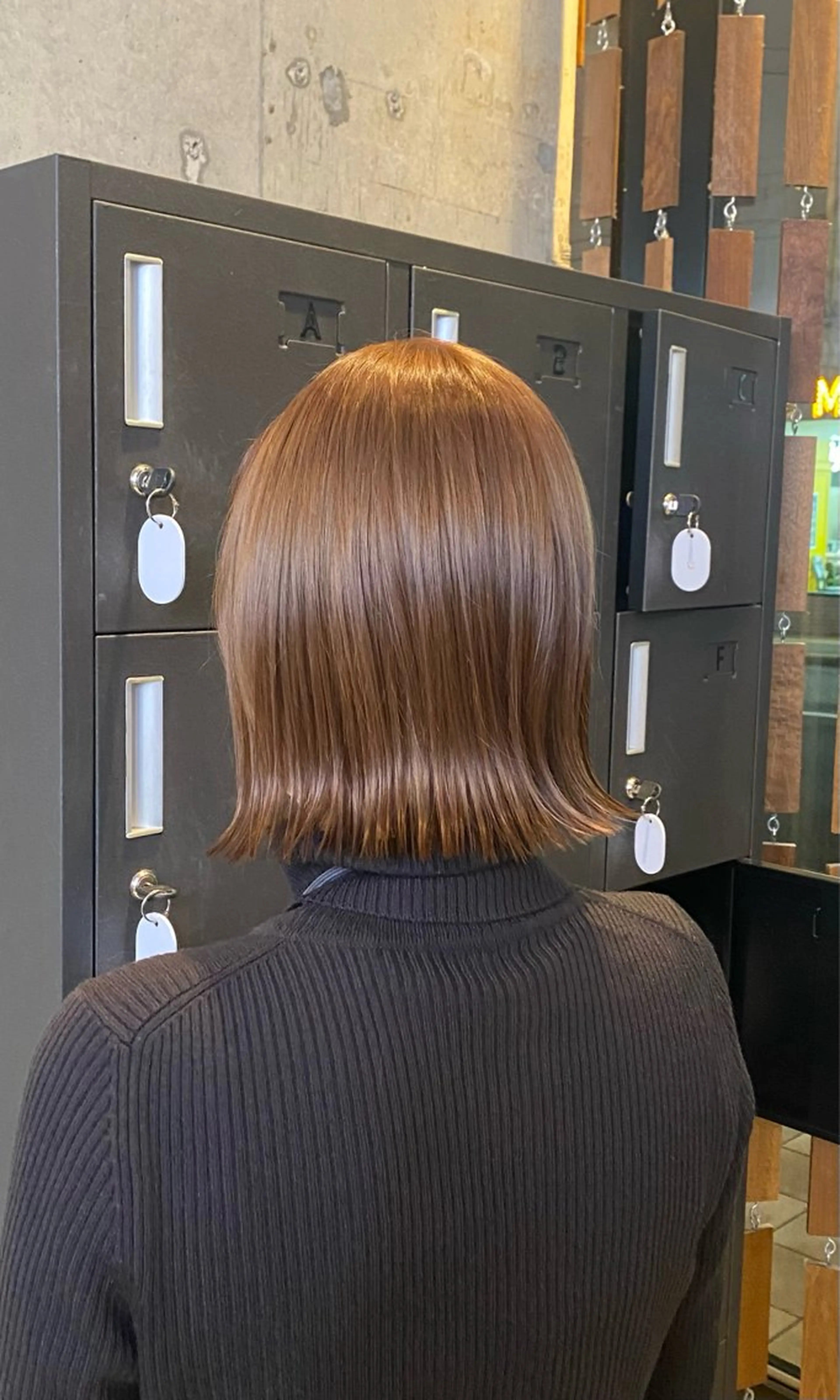 ミディアム カット ヘアカラー 佐々木 彩乃のヘアスタイル