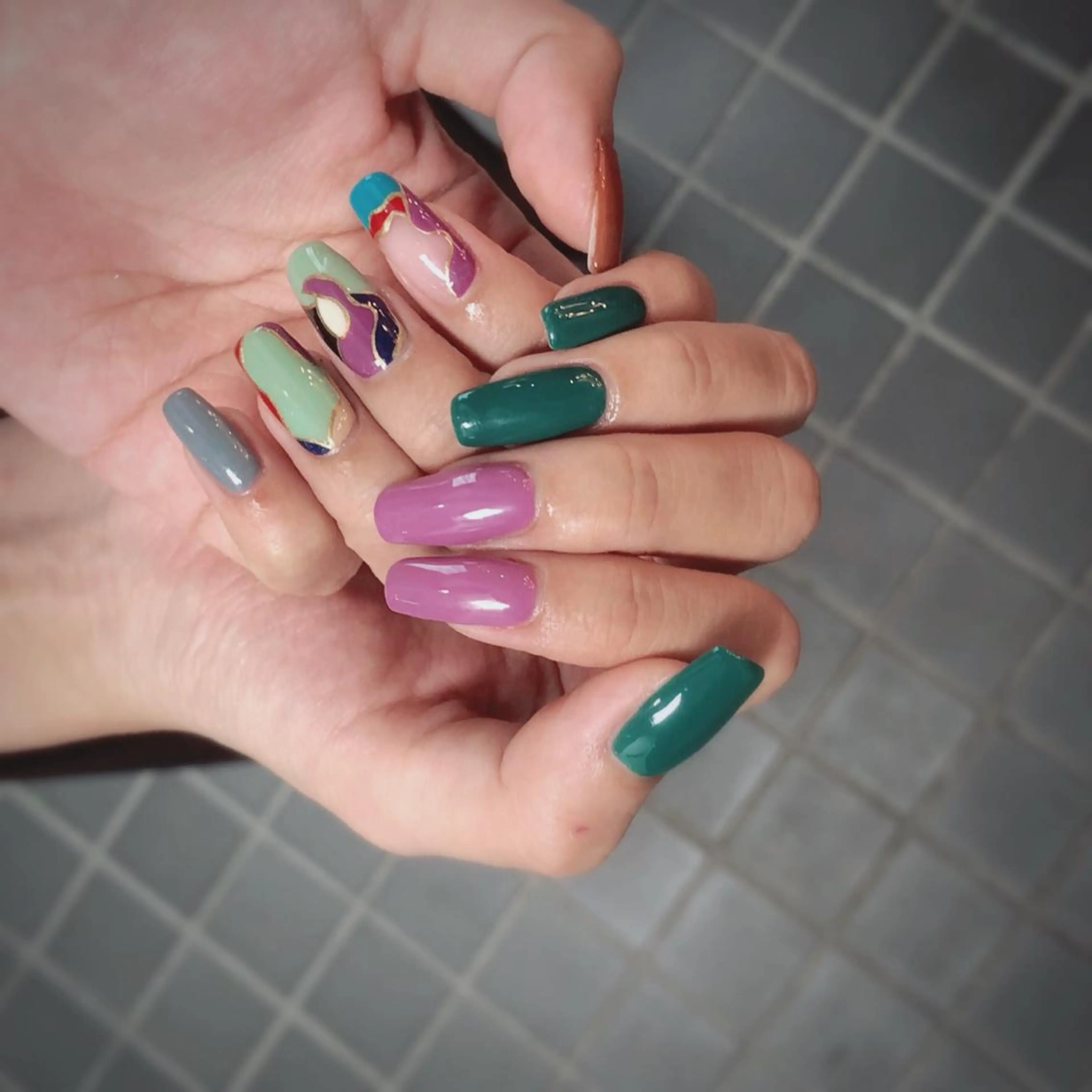 ネイル アートネイル 中牟田 彩水のネイルデザイン