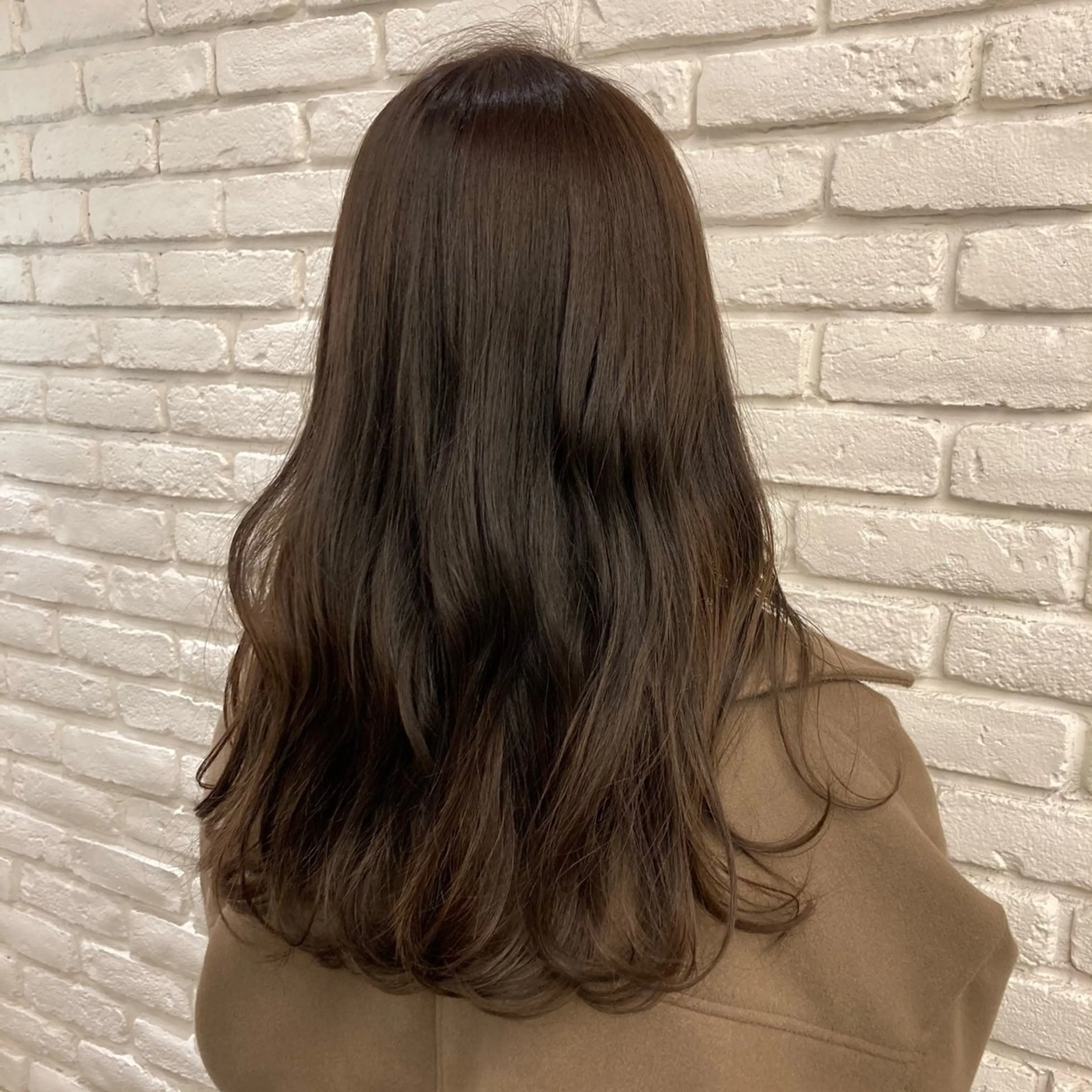 ロング カラー 濱地 美乃理のヘアスタイル